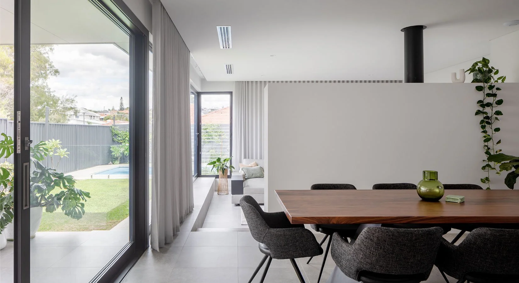 Calautti Homes - NorthBeach - Coastal contemporary