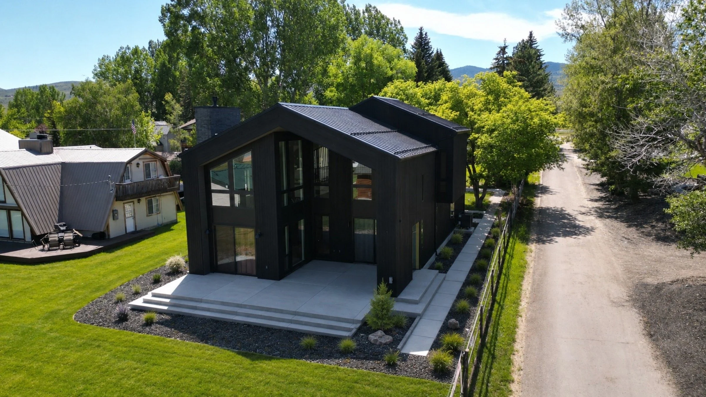 blackwood-residence-modern-black-home-rear-elevation.jpeg