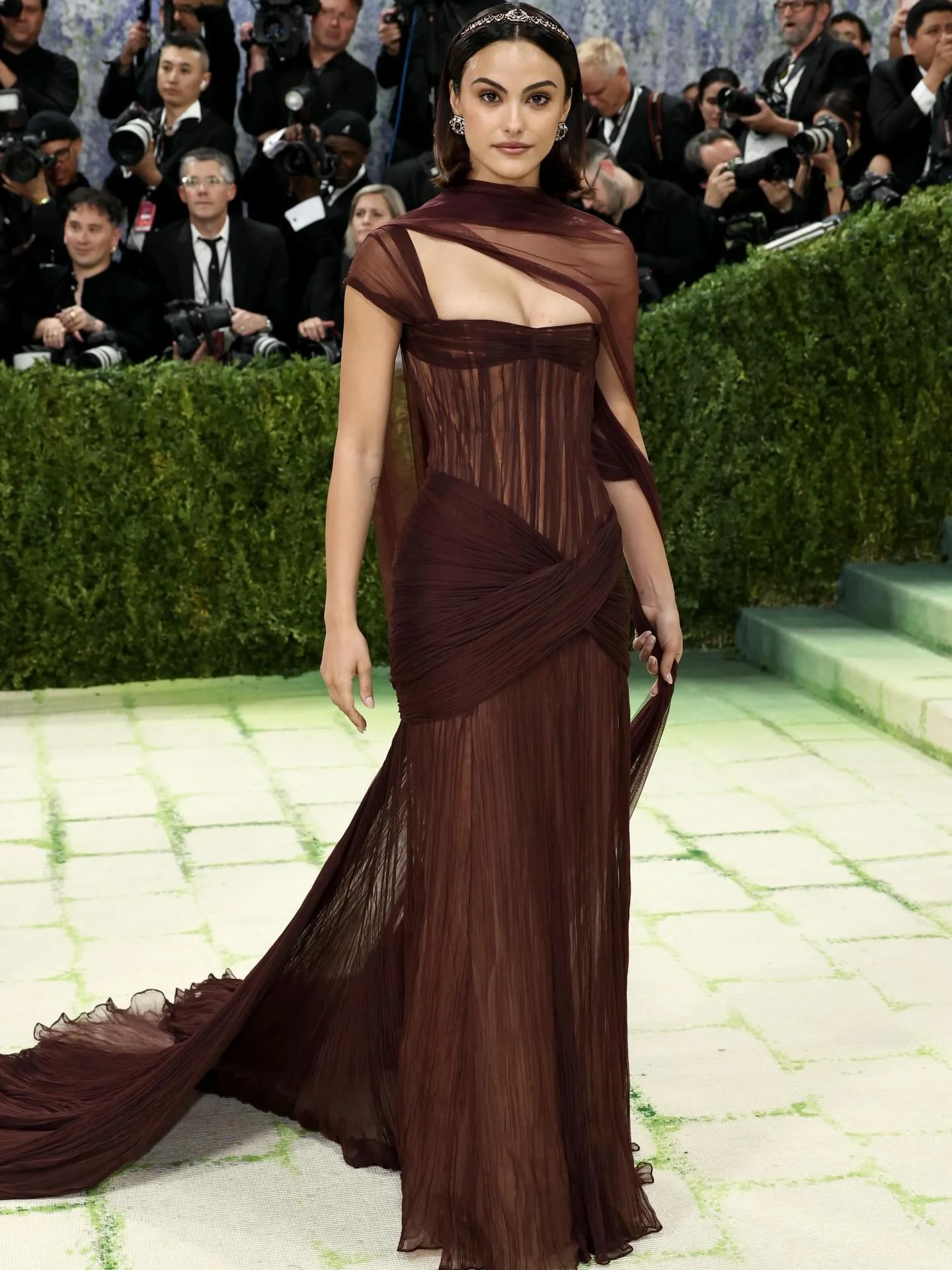 @CAMIMENDES WEARS CUSTOM @MANISHMALHOTRAWORLD @MANISHMALHOTRAWORLD HAUTE COUTURE TO THE 2026 MET GALA IN NEW YORK CITY. 

STYLED BY @MOLLYDDICKSON 
@GETTYENTERTAINMENT