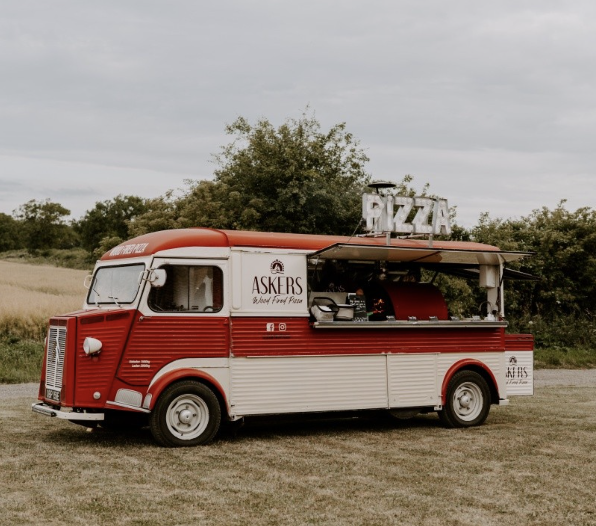 Askers Pizza's vintage citroen food truck, heading to The StackYard on the 10th July