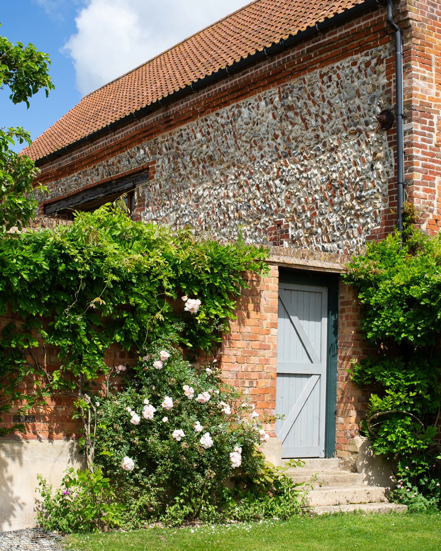 Garden gate connecting High Barsham to Long Meadow for larger groups or retreats