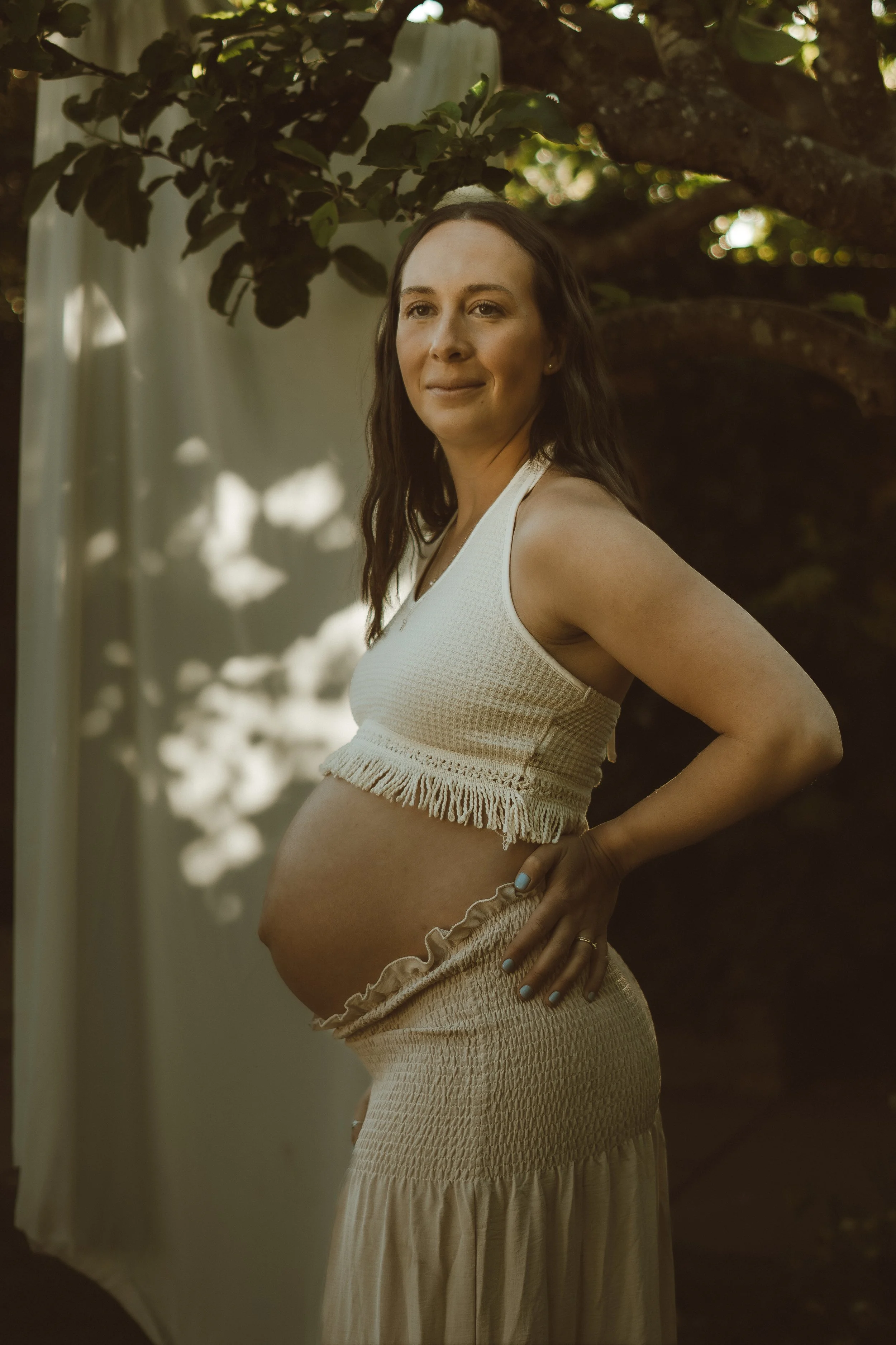 Amy'sMaternityStory-44.jpg