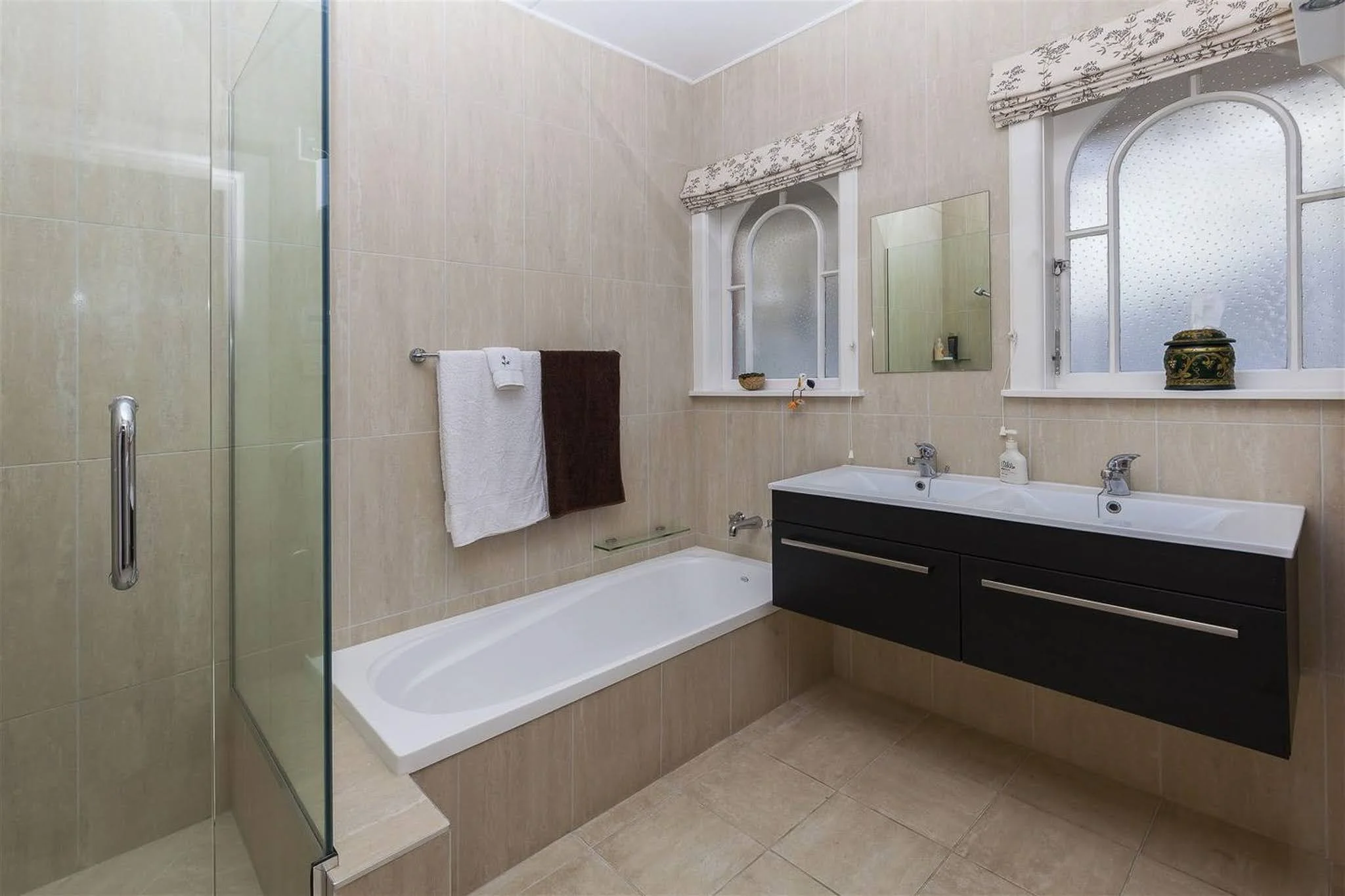 Bathroom-2.jpg