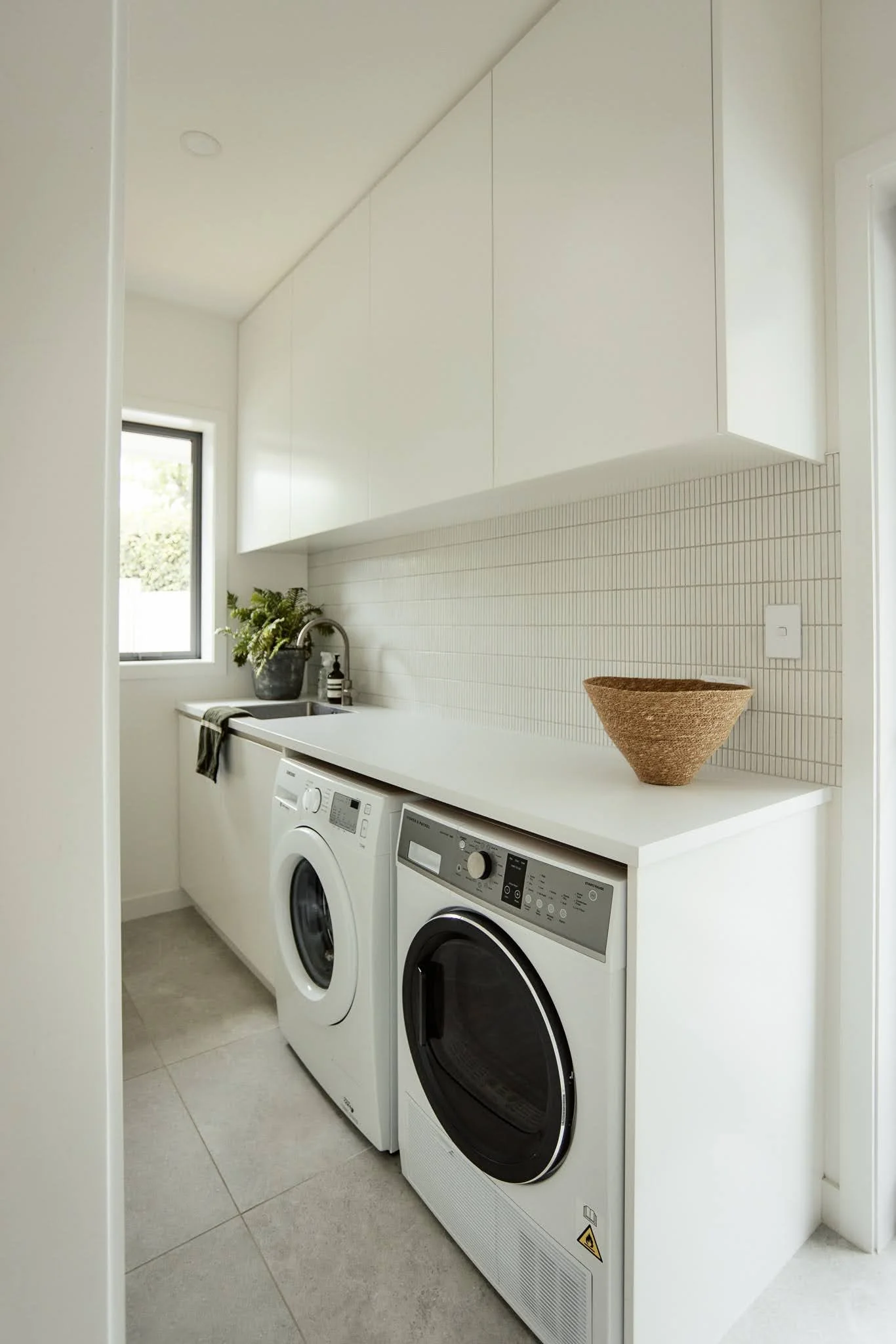 Laundry1-2.jpg