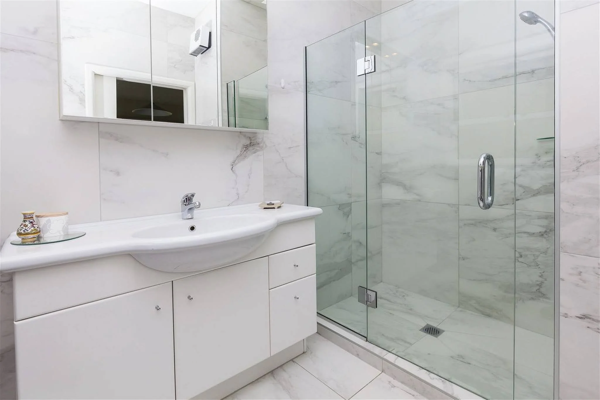 Ensuite-2.jpg