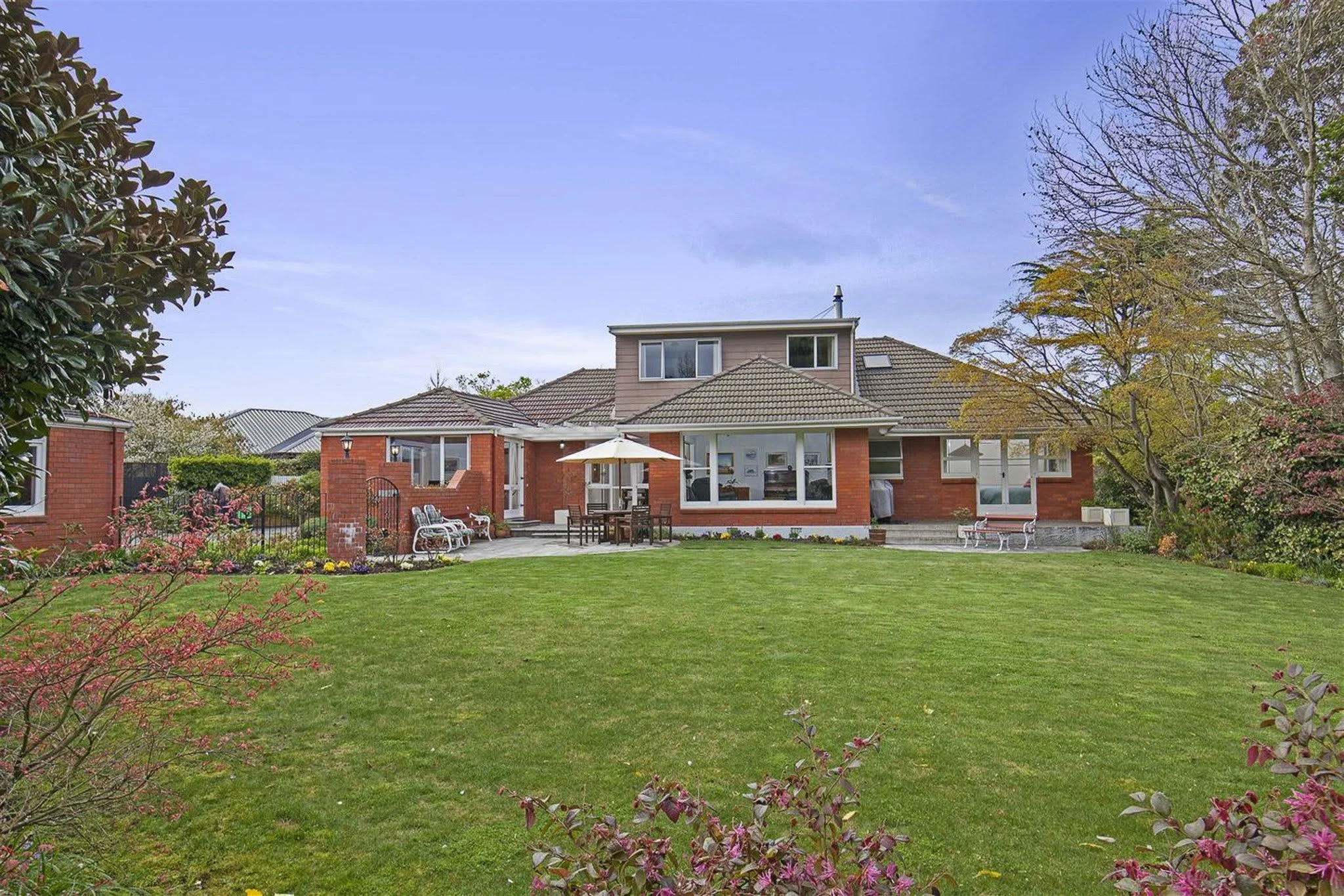 Ext Garden from Fence line-2.jpg