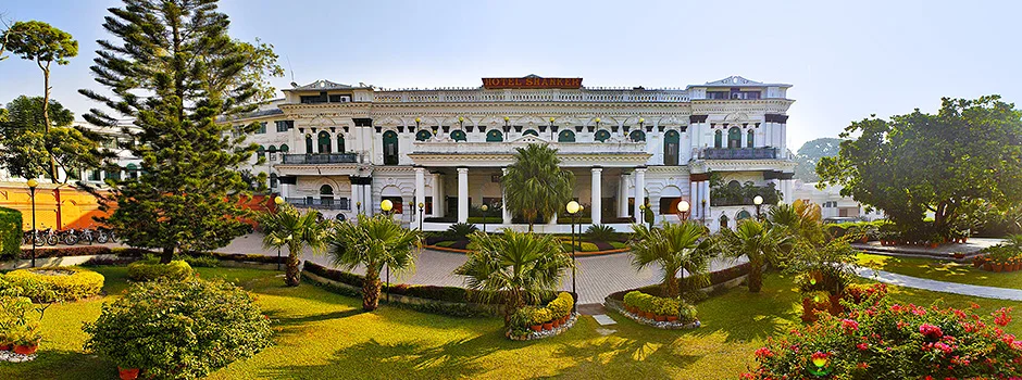 A beautiful morning at Hotel Shanker (7 am)