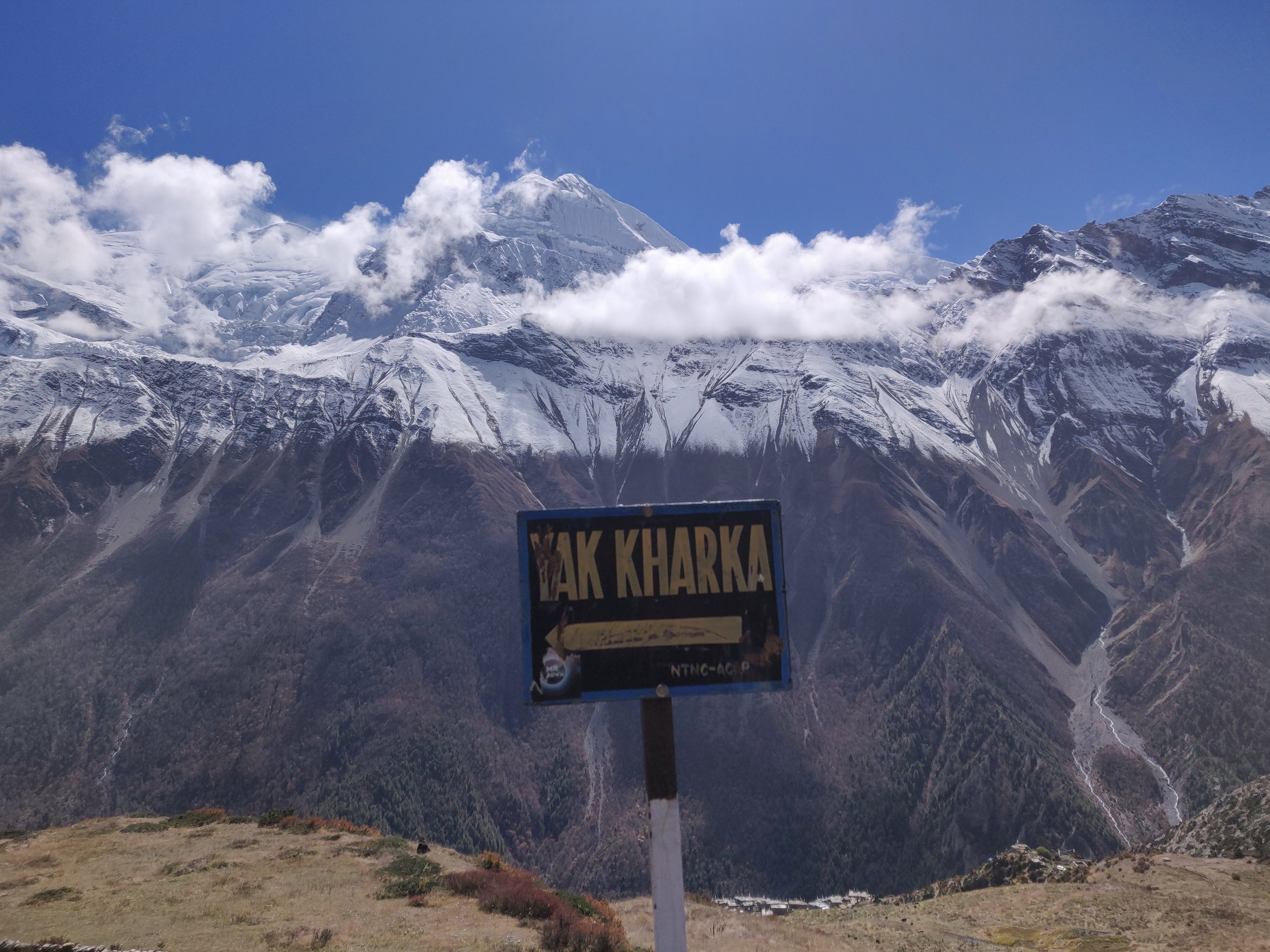The Allure of the Yak Kharka Trekking Route