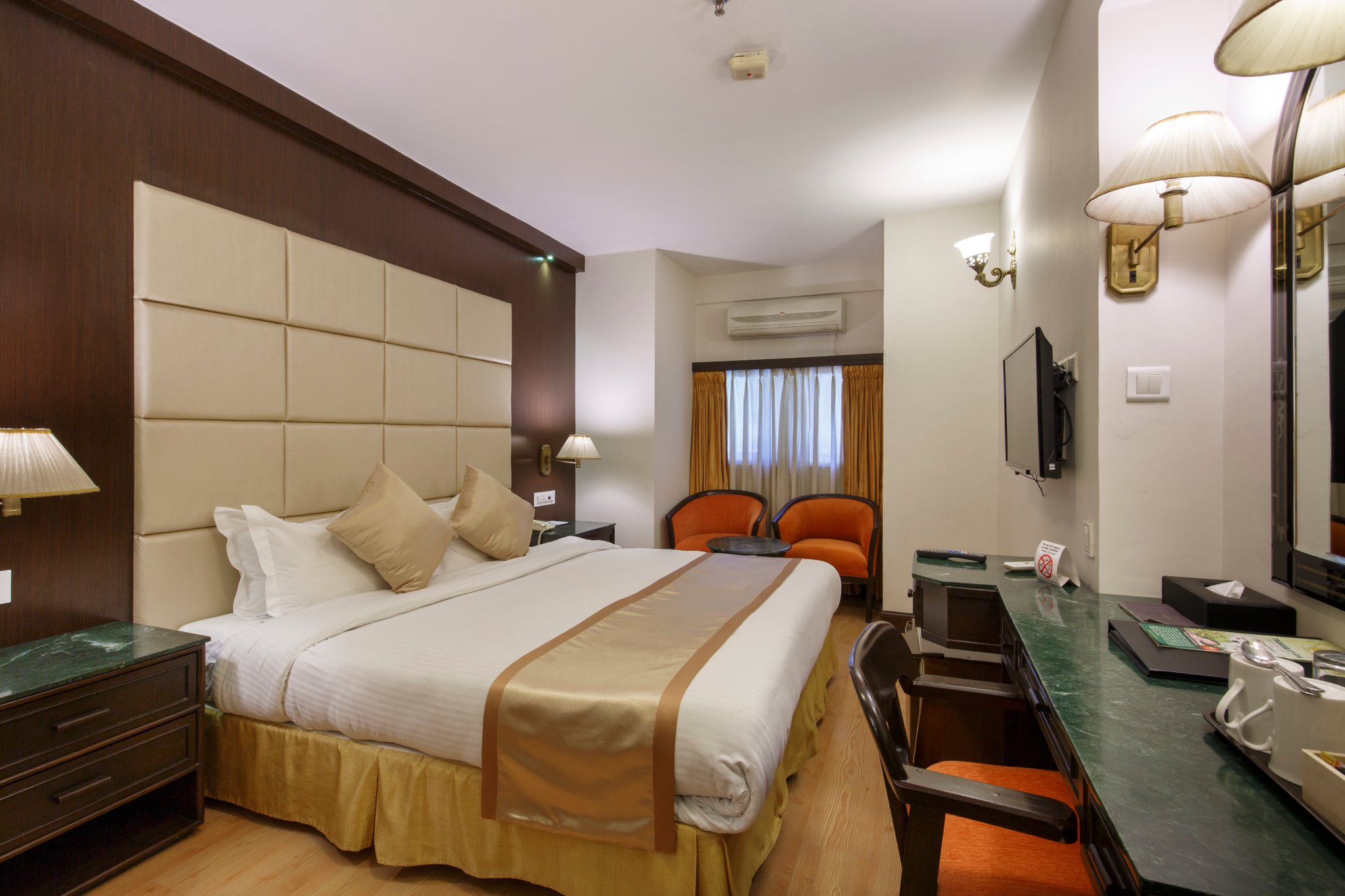 hotel-shanker-kathmandu-single-room-2.jpg (Copy) (Copy)