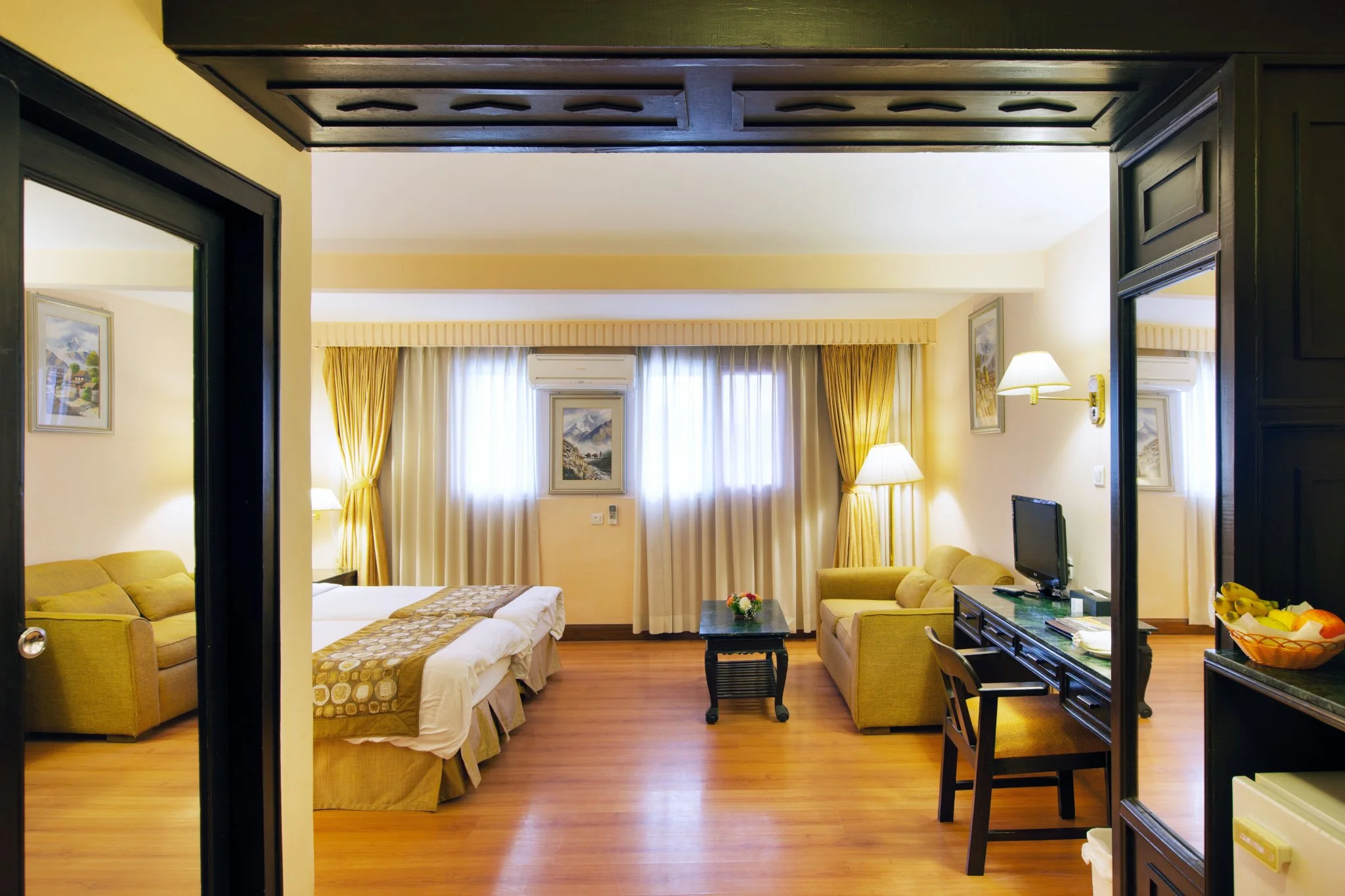 hotel-shanker-kathmandu-twin-room-10.jpg (Copy) (Copy)