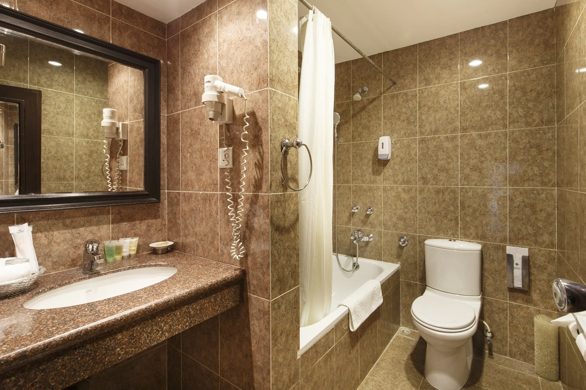 hotel-shanker-kathmandu-twin-room-11.jpg (Copy) (Copy)