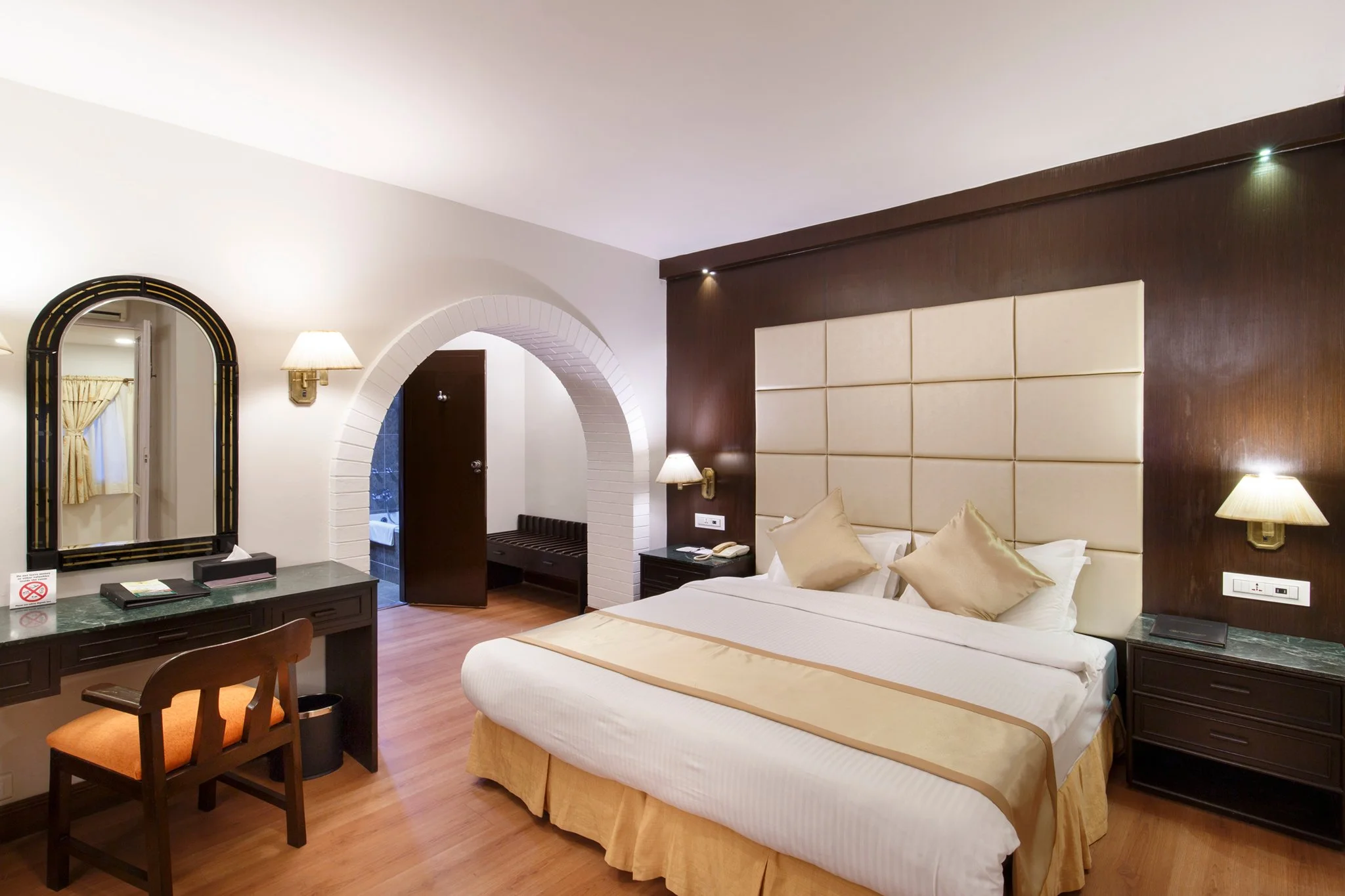 hotel-shanker-kathmandu-heritage-suite-10.jpg (Copy) (Copy)