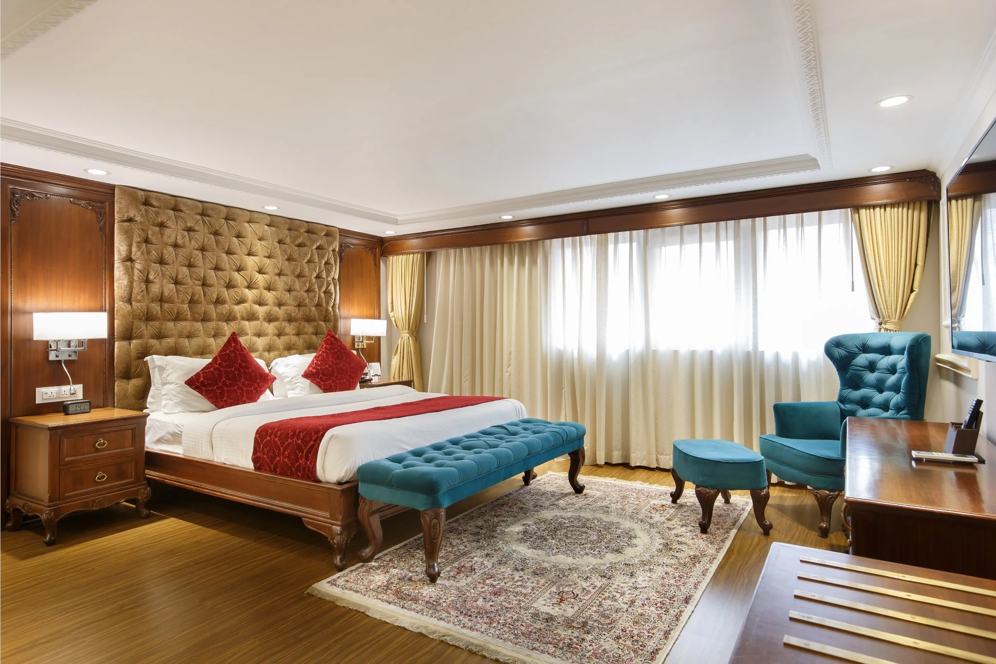 hotel-shanker-kathmandu-heritage-suite-6.jpg (Copy) (Copy)