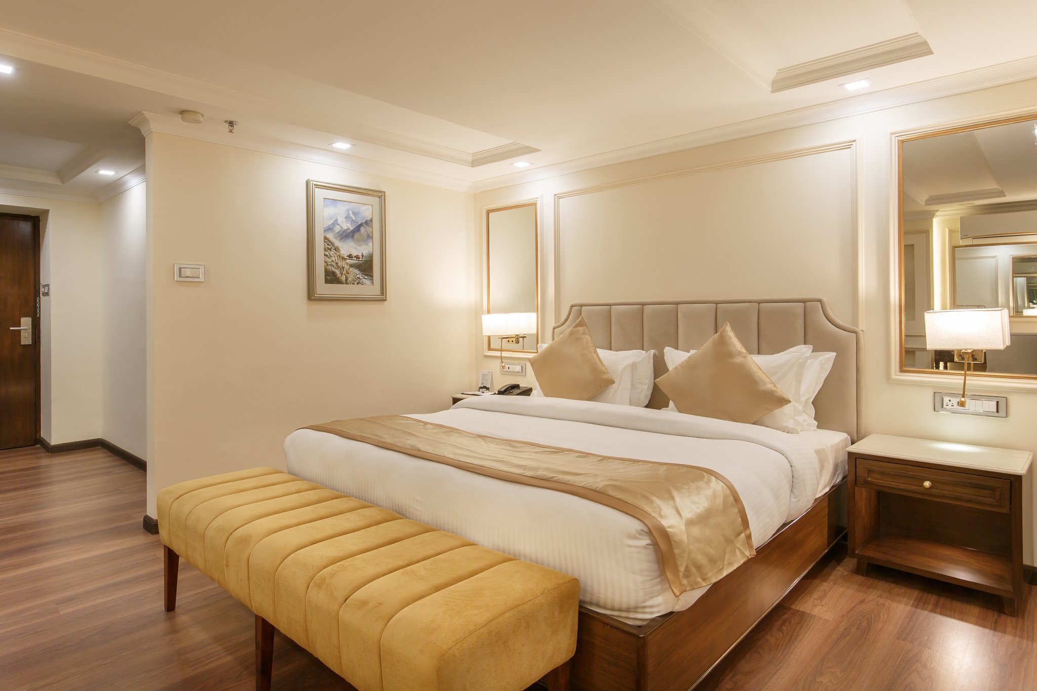 hotel-shanker-kathmandu-heritage-suite-2.jpg (Copy) (Copy)