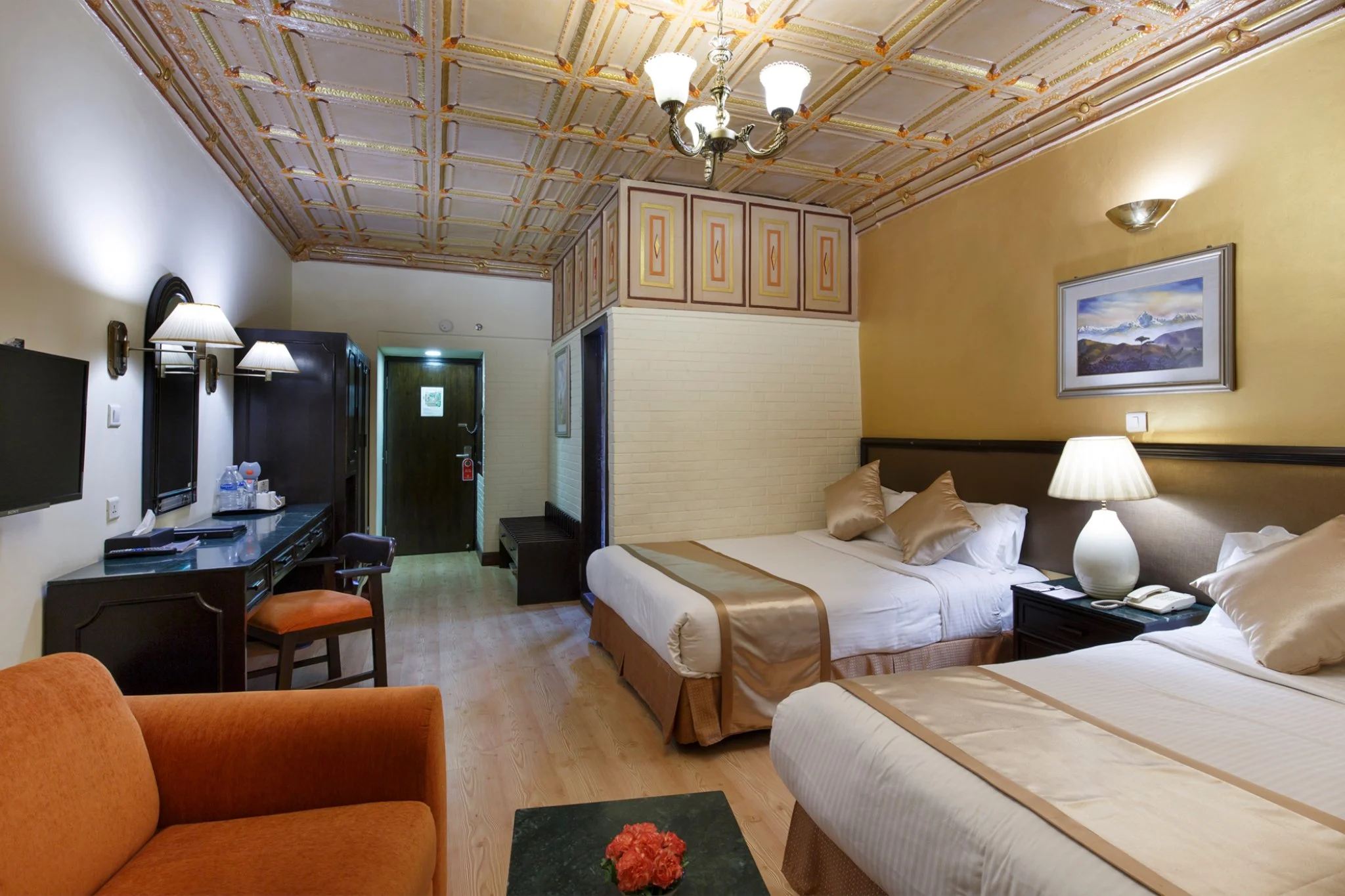 hotel-shanker-kathmandu-heritage-family-4.jpg (Copy) (Copy)
