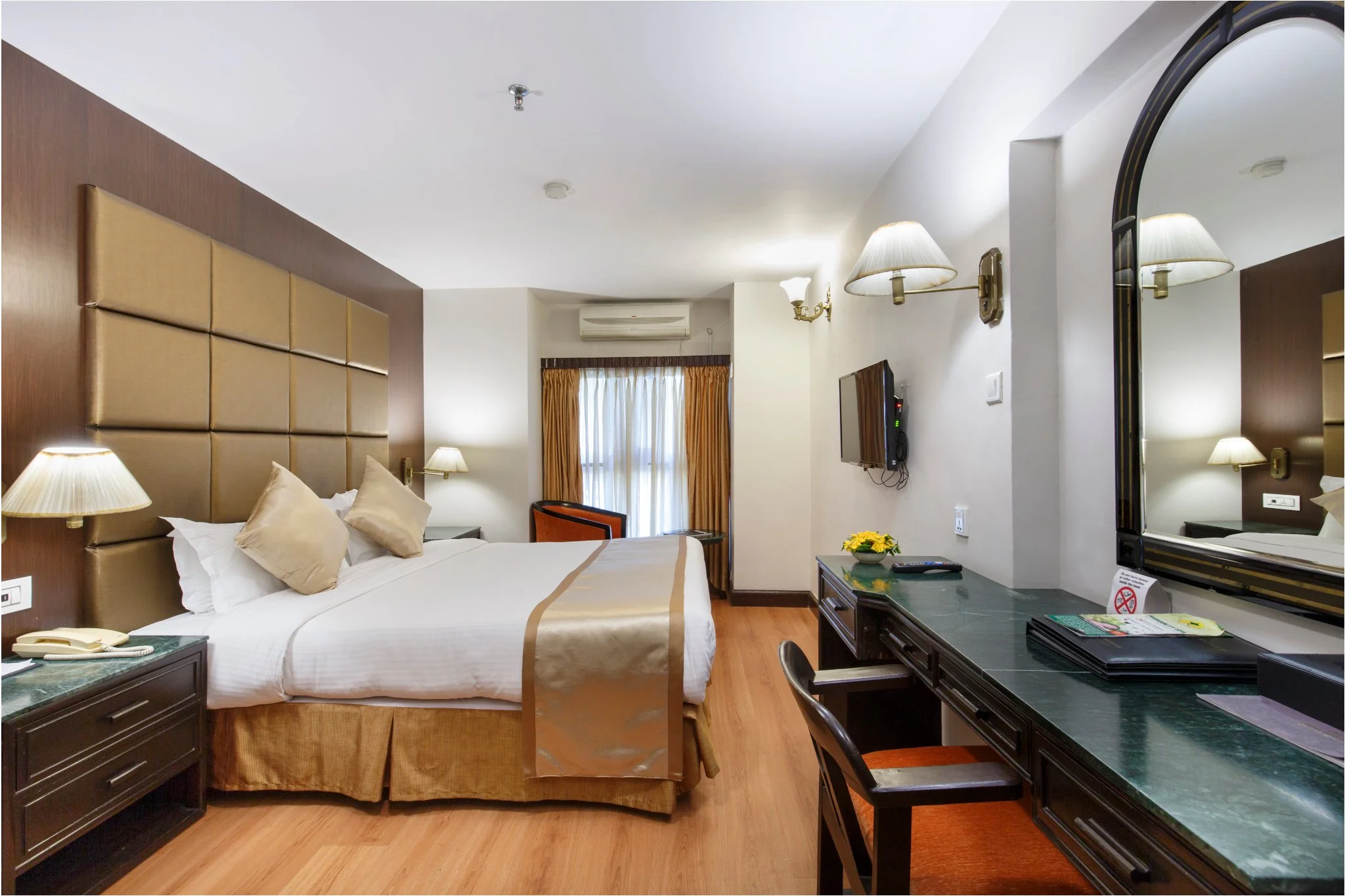 hotel-shanker-kathmandu-double-room-7.jpg (Copy) (Copy)