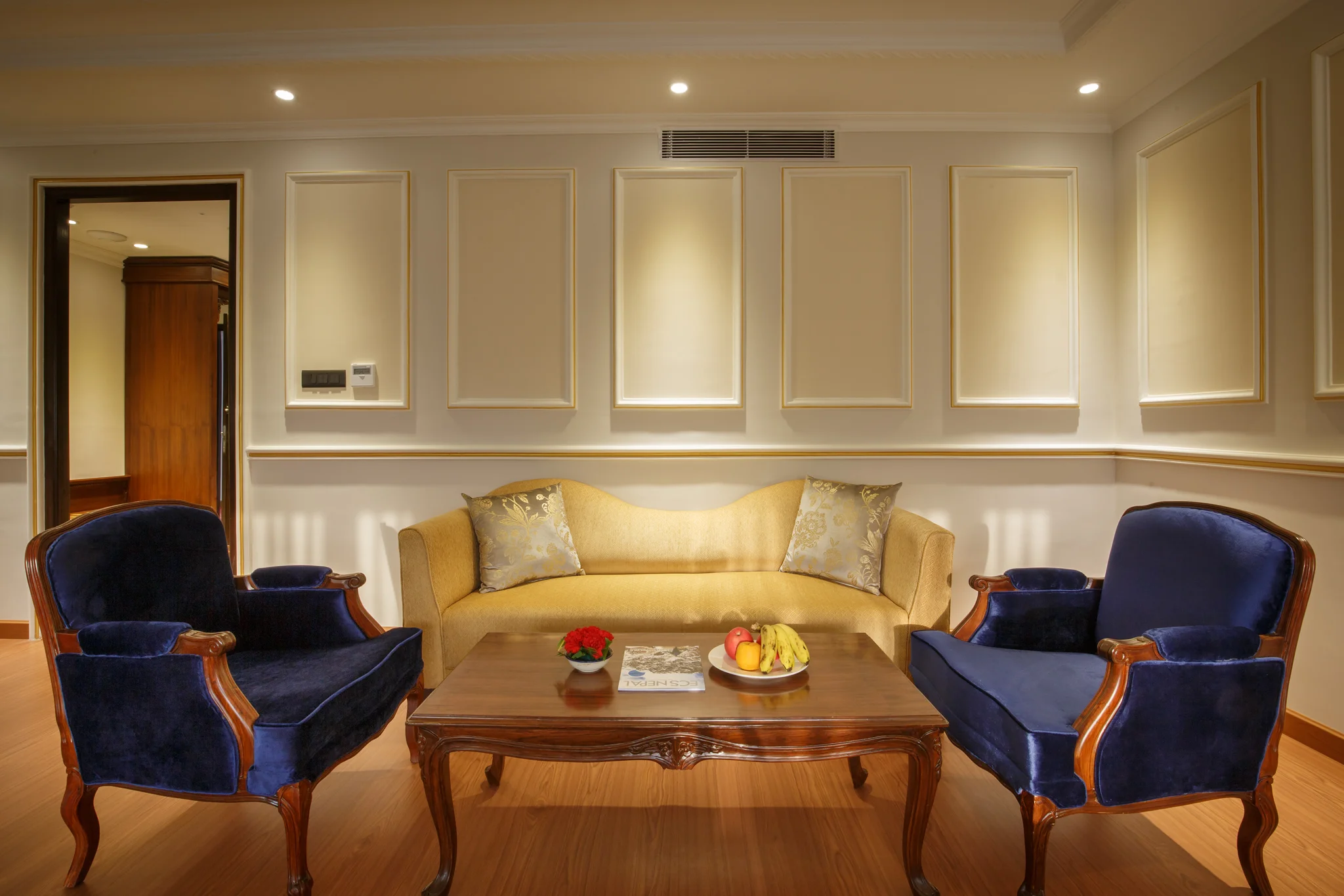 premier-room-hotel-kathmandu-nepal-8.jpg