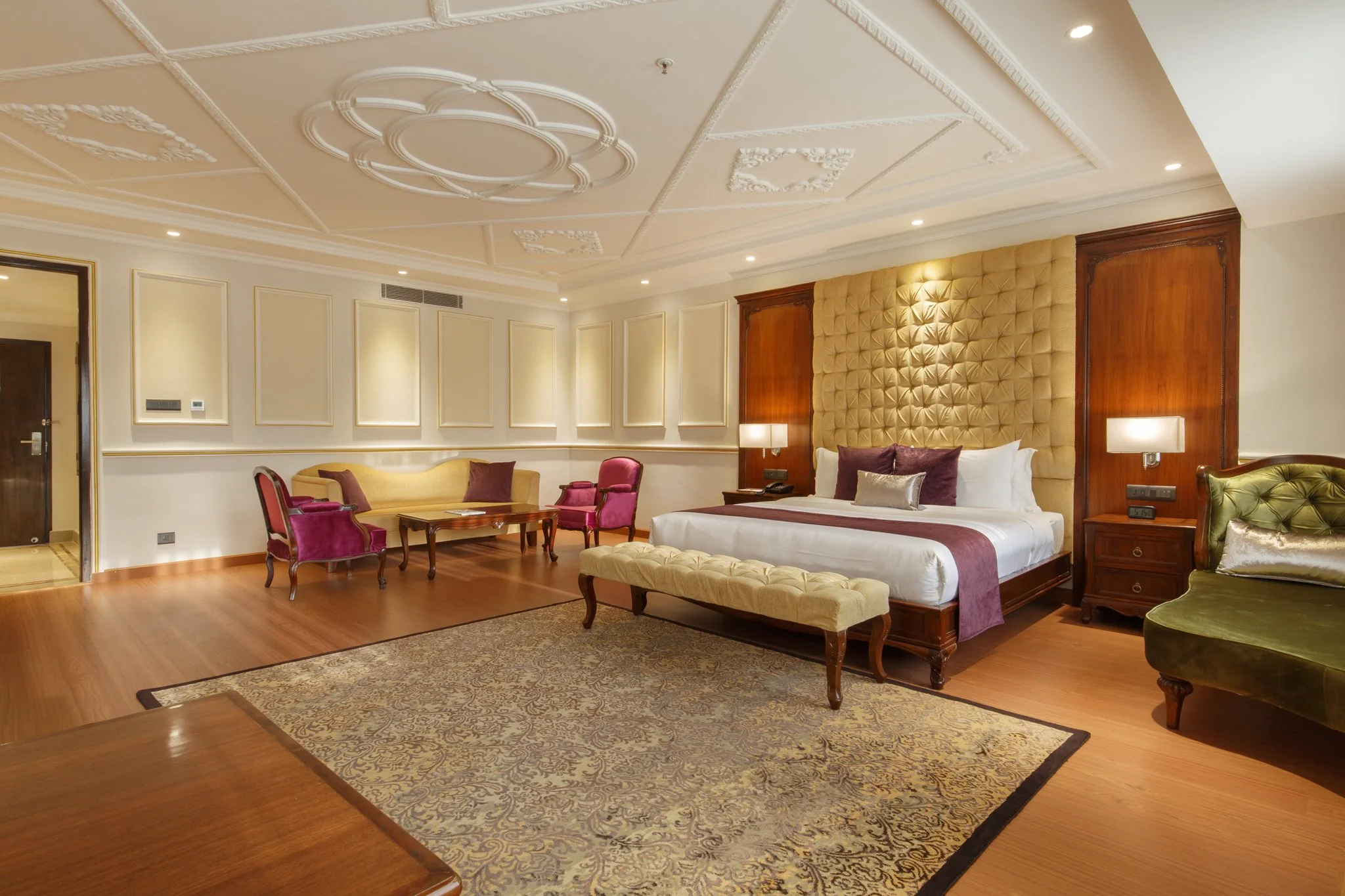 hotel-shanker-kathmandu-royal-suite-5.jpg (Copy) (Copy)