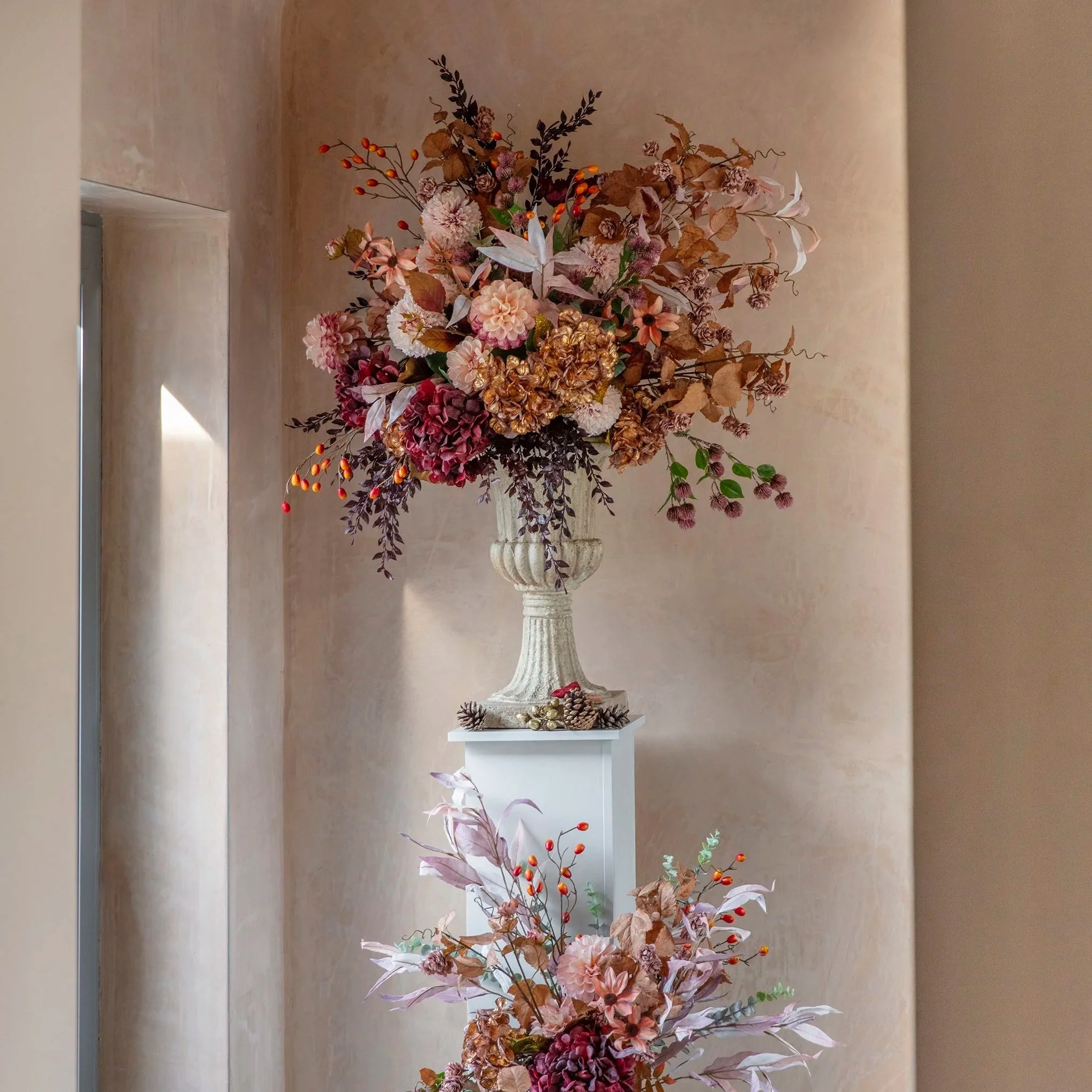 Totally bespoke XL Urn with Large urn floor and white pillar