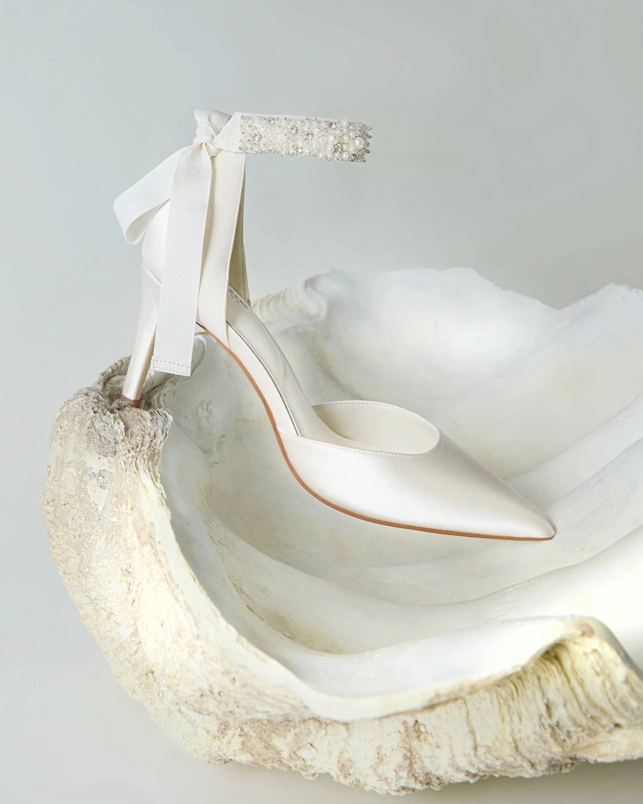 DL_SS26_BRIDAL_LADIES_CORSAGES_IVORY.jpg