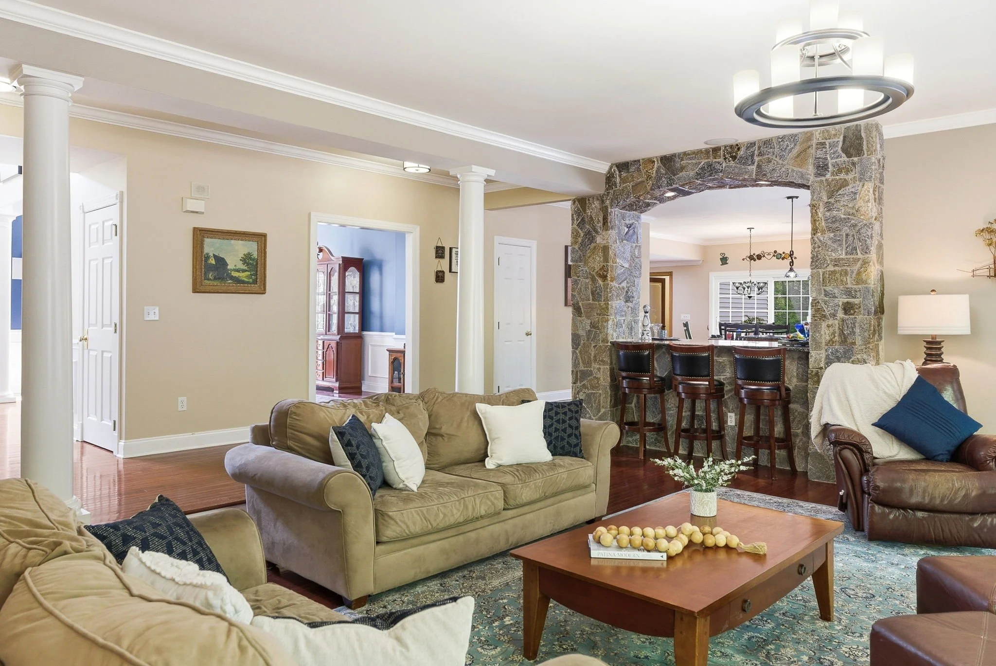 33-web-or-mls-25EllisonDriveBedfordNH-33.jpg