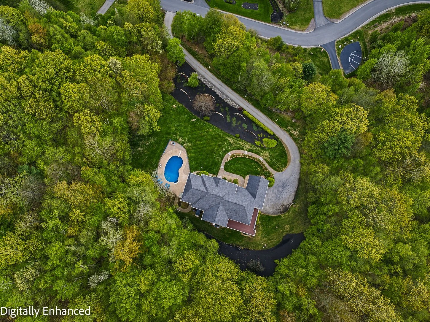 z2-web-or-mls-25EllisonDriveBedfordNH-03-2.jpg