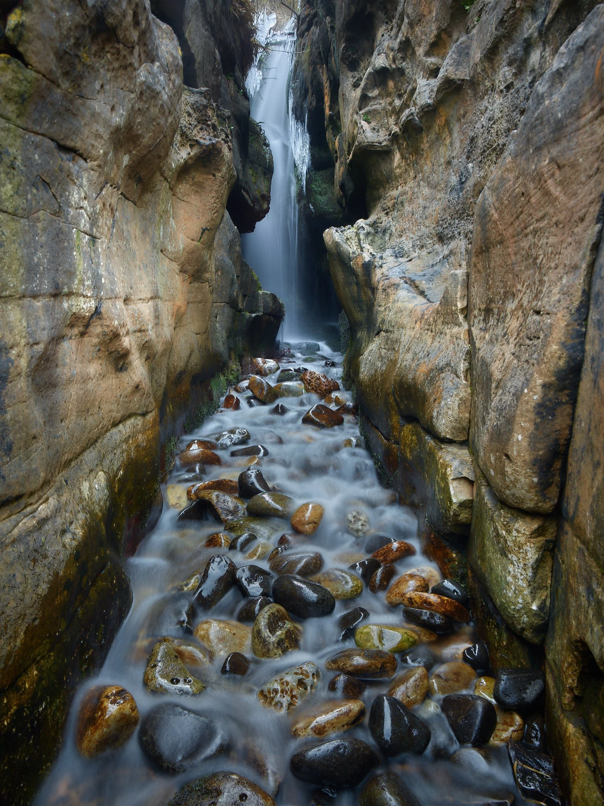 Hebridean-slot-canyon.jpg