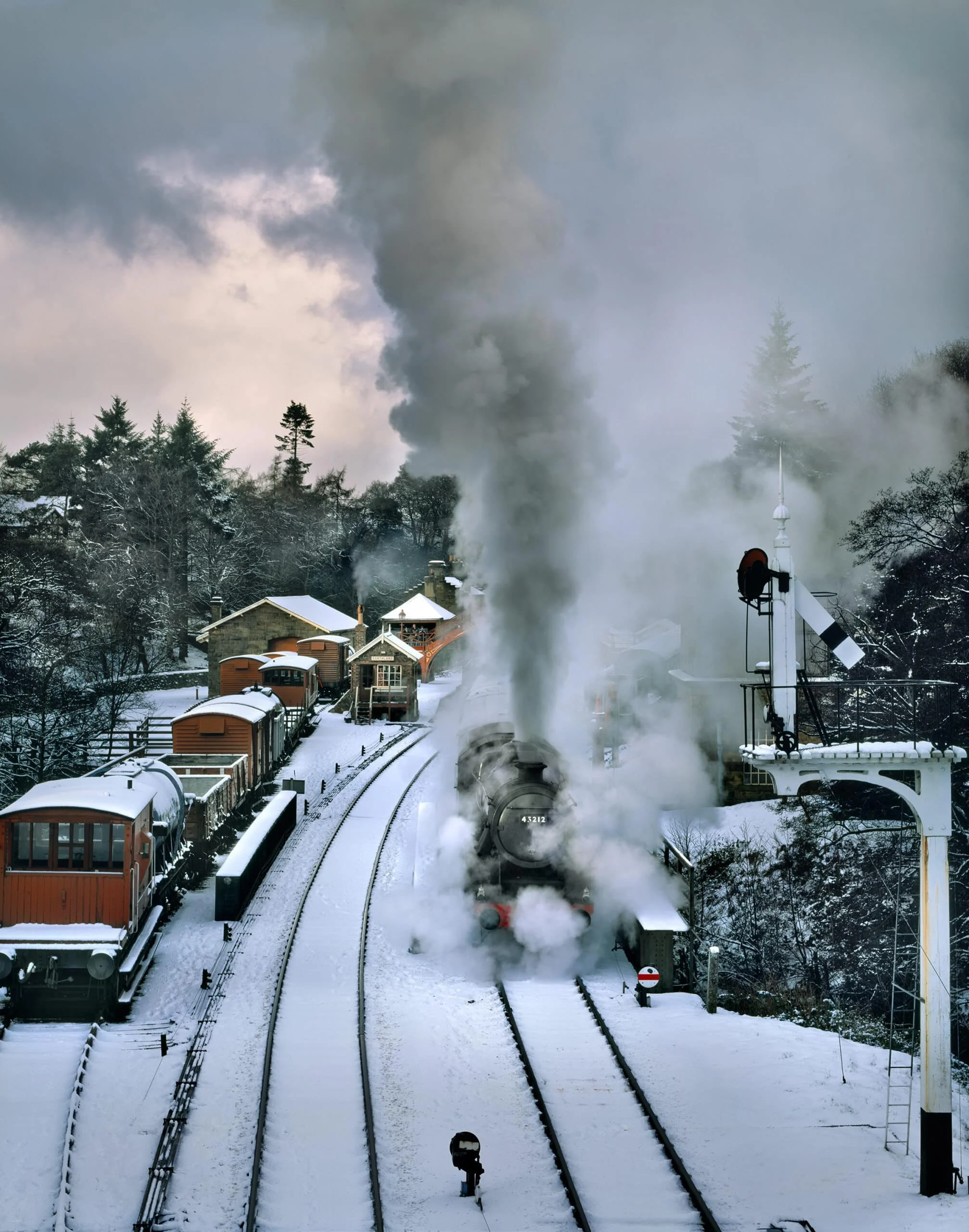 Winter-steam-Goathland-Station-scaled.jpg