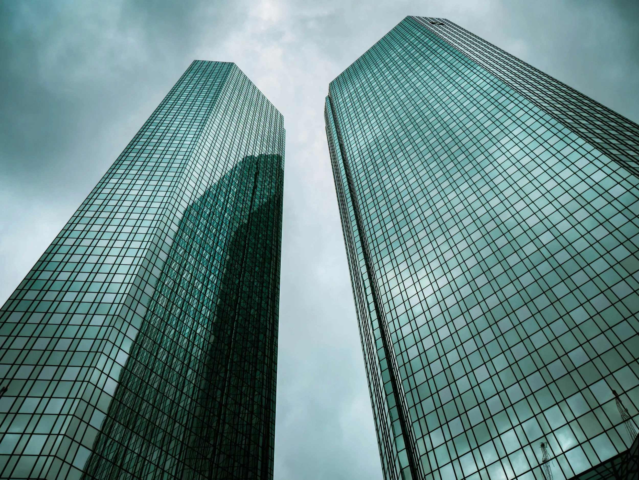 Edward Jones Advisor Exits Are Rising. The Veteran Shift Is The Real Story