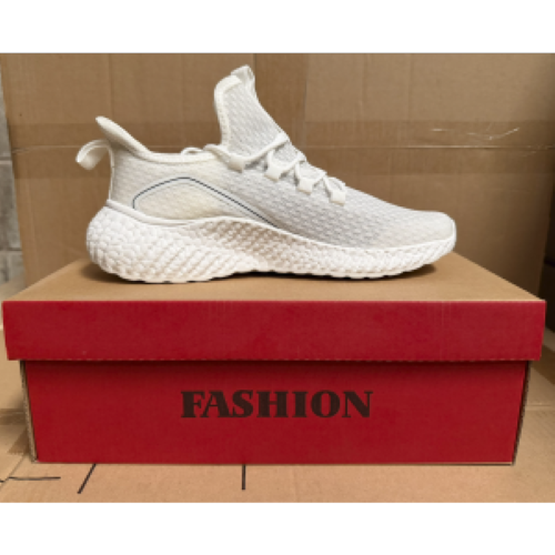 UNBRANDED ADULTS TRAINER WHITE 4.png