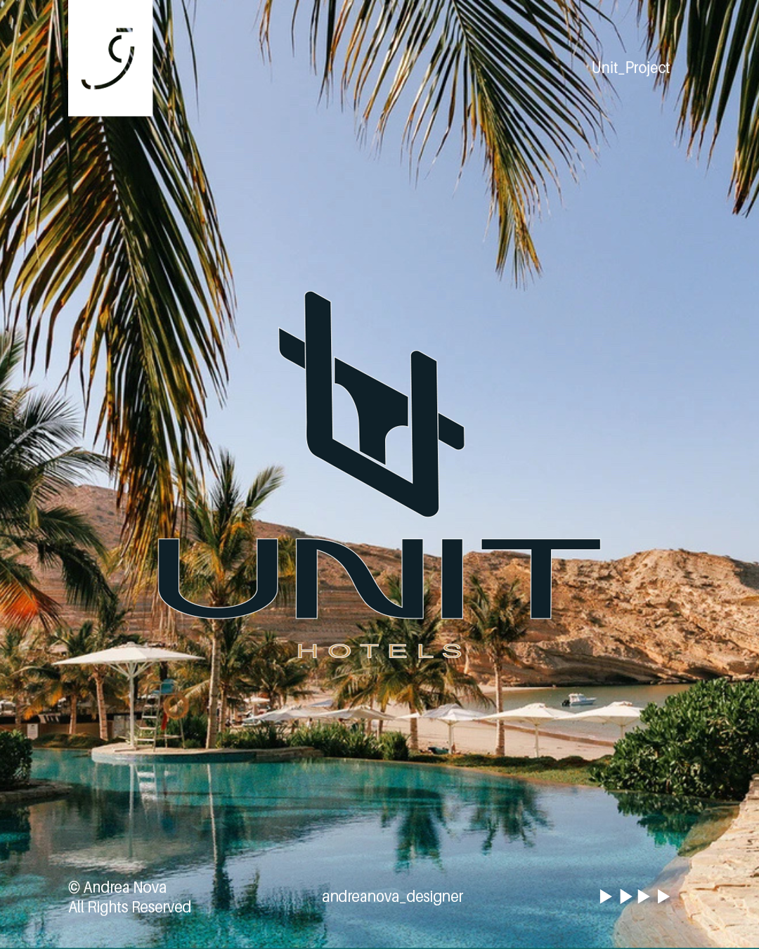 Logo di UNiT Hotels con un'ambientazione di una piscina vicino alla spiaggia con palme e colline sullo sfondo.