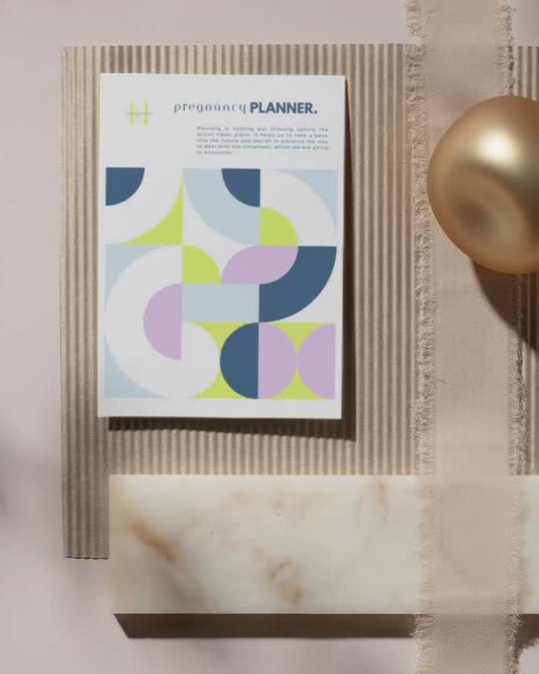 pregnancy planner desk.png