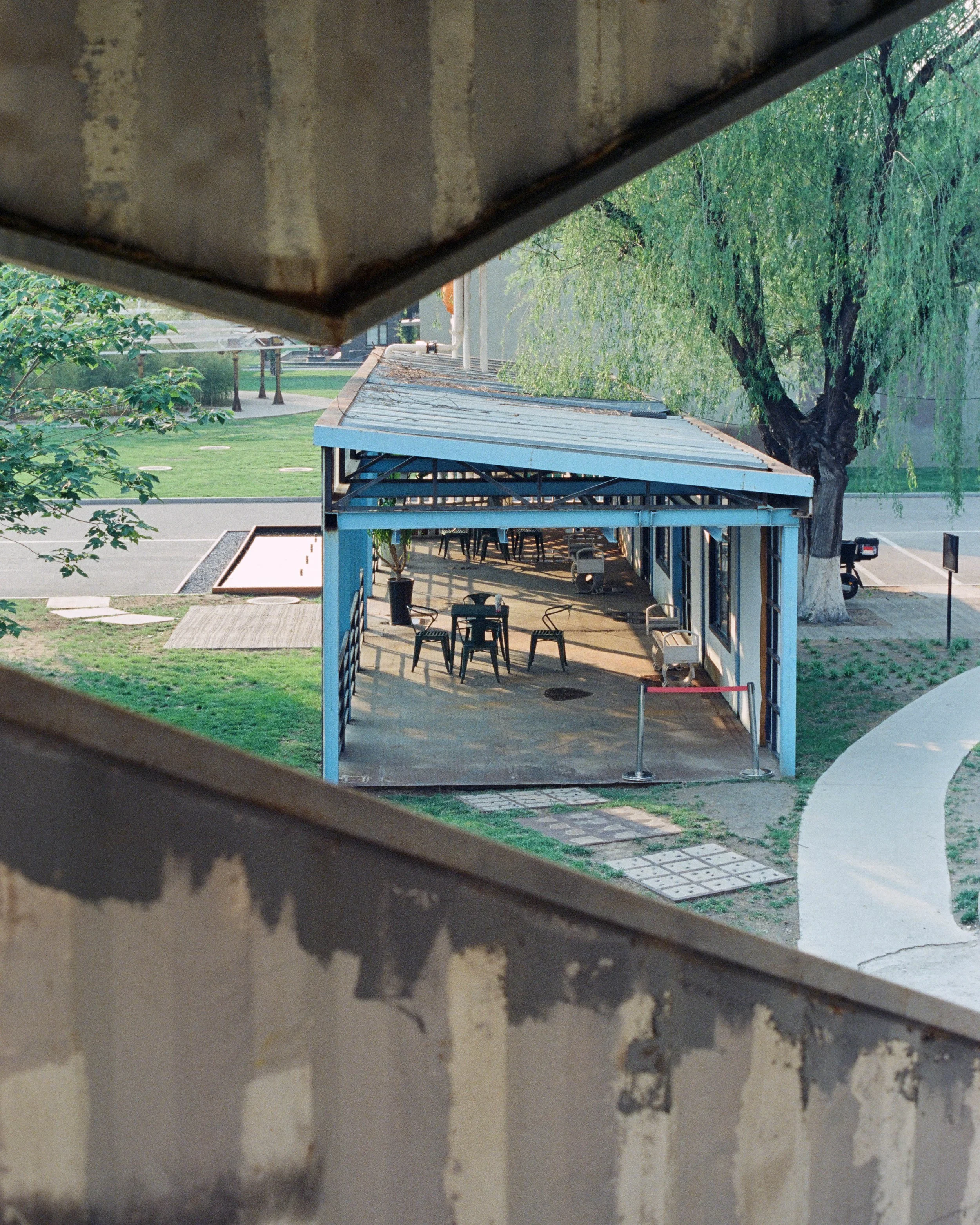 20250514 - 第169卷 - 5219 - 电通创意广场、同学聚会、电子城 - Pentax SPII + Takuma 50 1.4-000057510018.jpg
