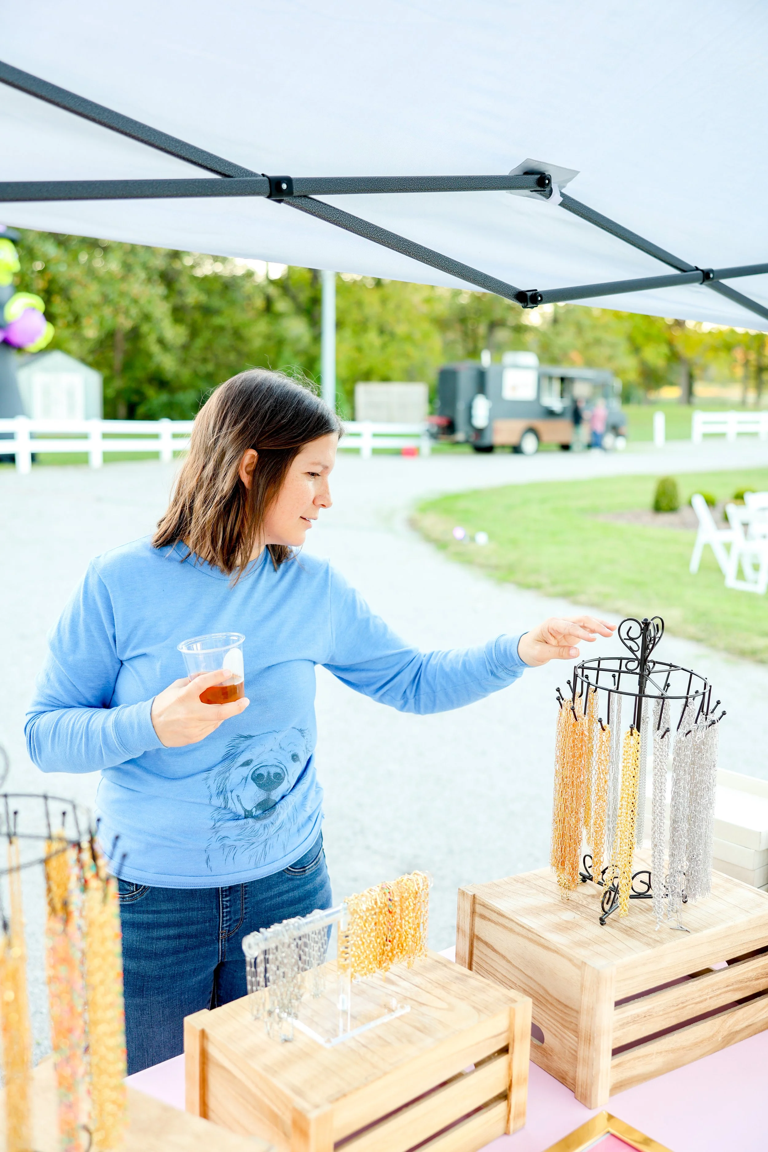 Monthly women’s event at Highland Stables Social Club in Bowling Green featuring local businesses, creativity, food, and community connection.