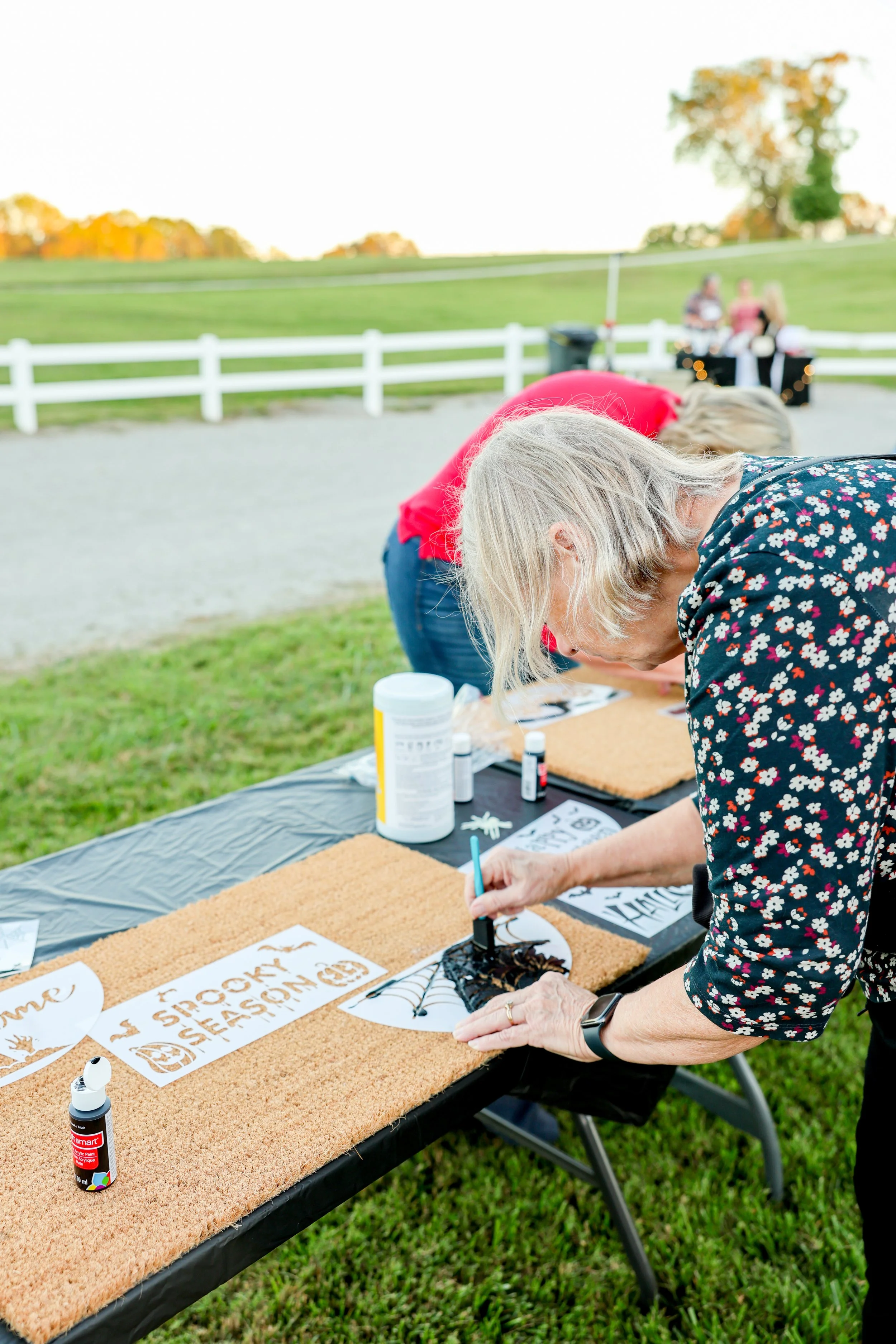 Monthly women’s event at Highland Stables Social Club in Bowling Green featuring local businesses, creativity, food, and community connection.