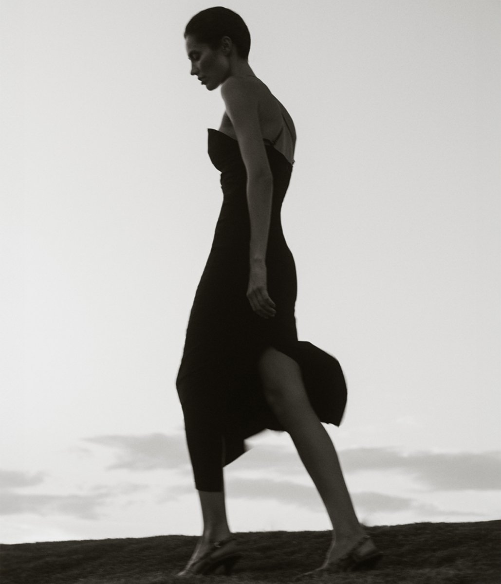 Rebecca Photographed in Isshiki Beach by Adam Amouri 13_1.jpg