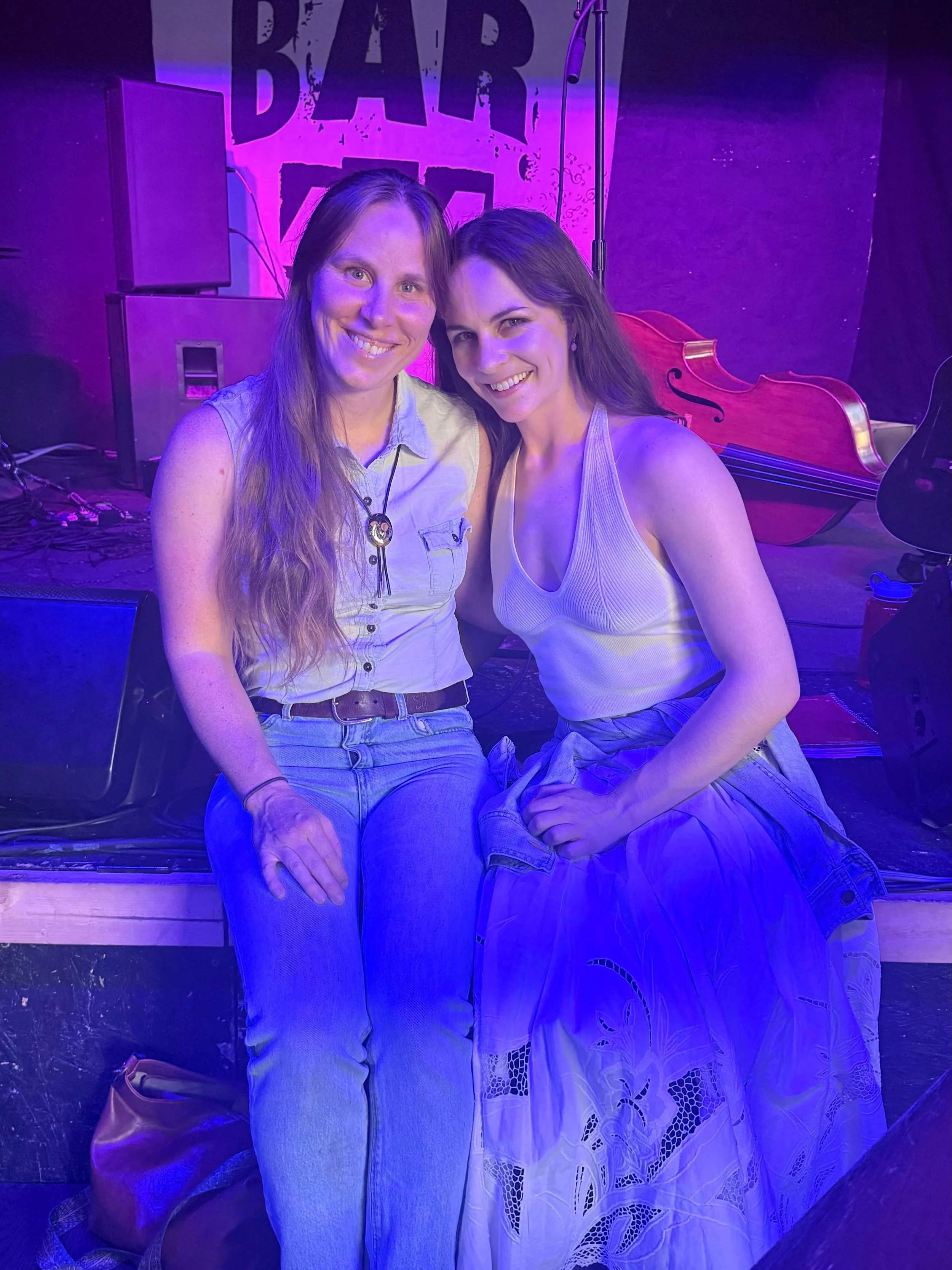 🎻 fiddle magic 🐏 

Thanks @bar404broadway for hosting an amazing show!

@laurapianoski