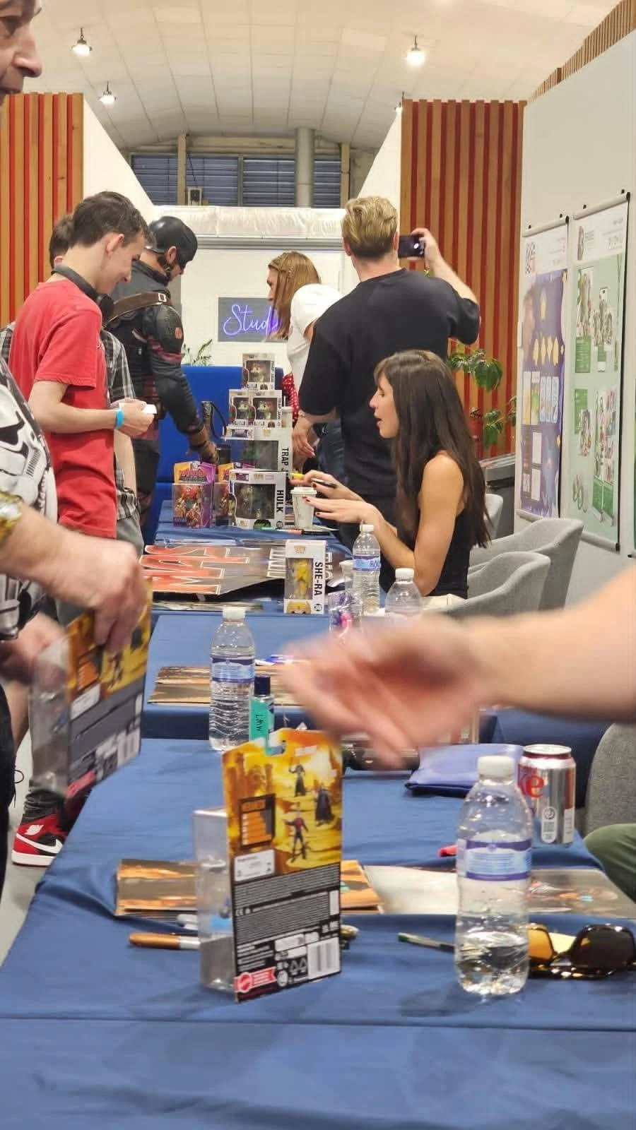 Lauren Saliu meeting fans at Bury St Edmonds Comic Con