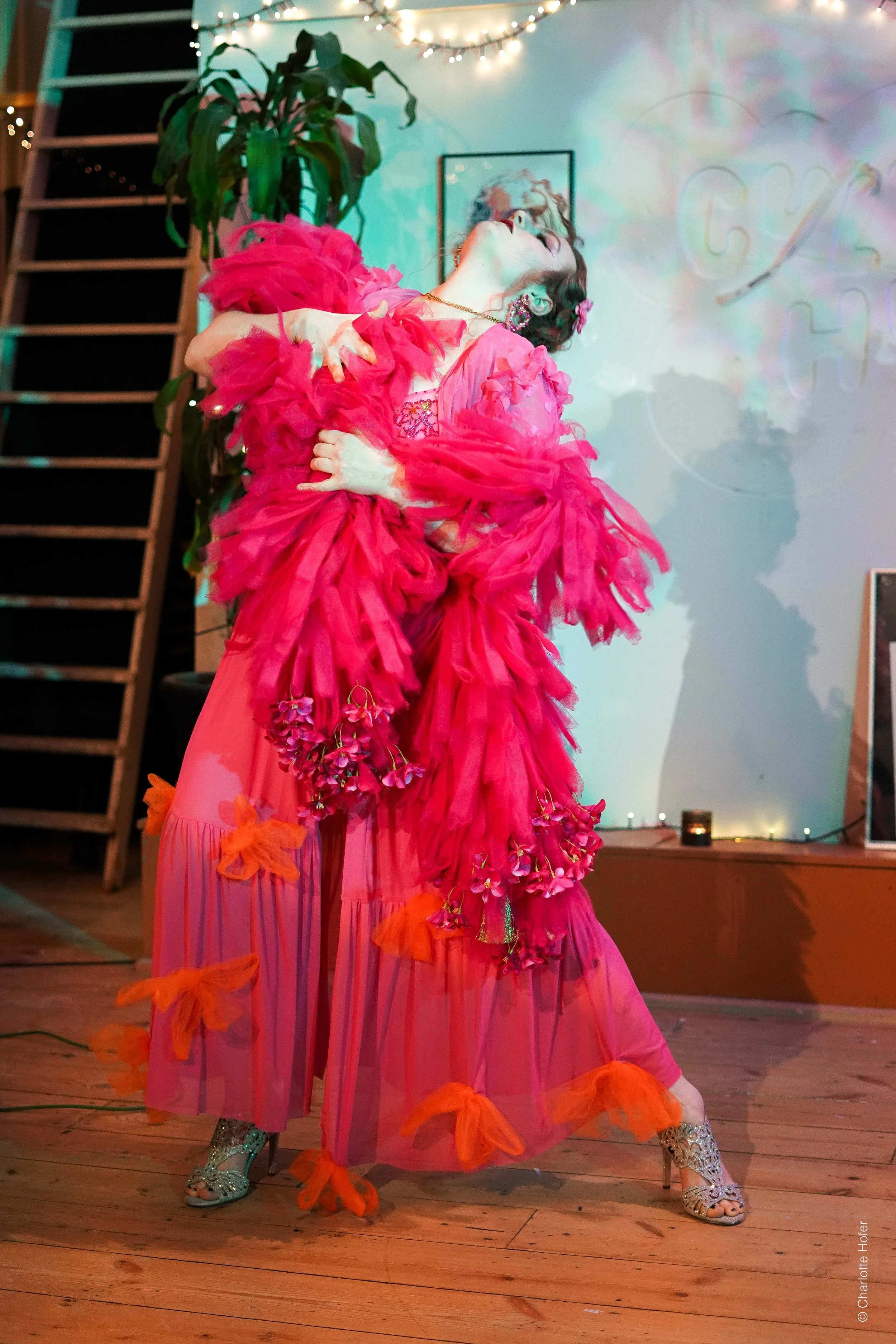HEADLESS-CABARET_OPENSTAGE_FEV2025-11.jpg