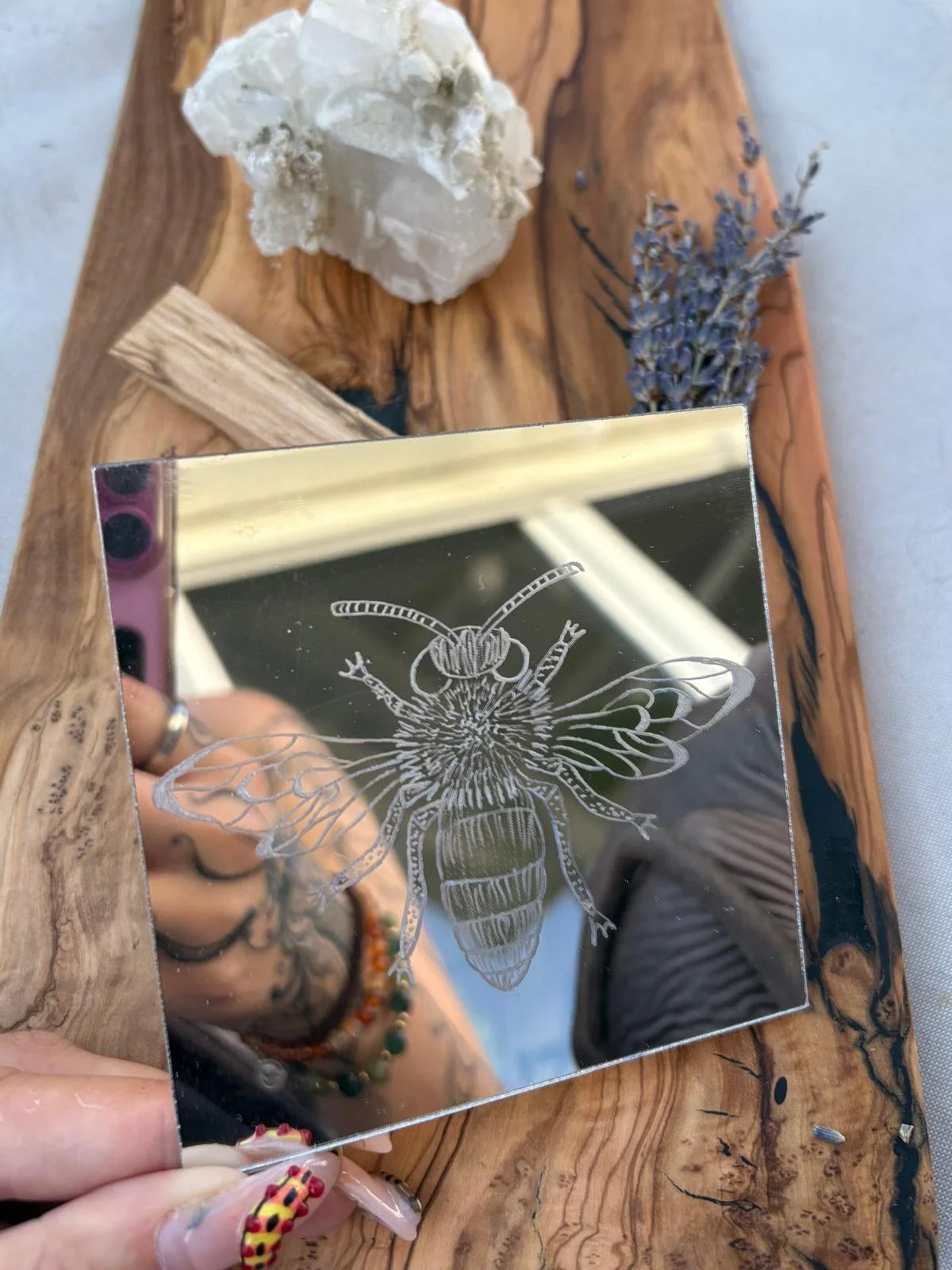 bee mirror