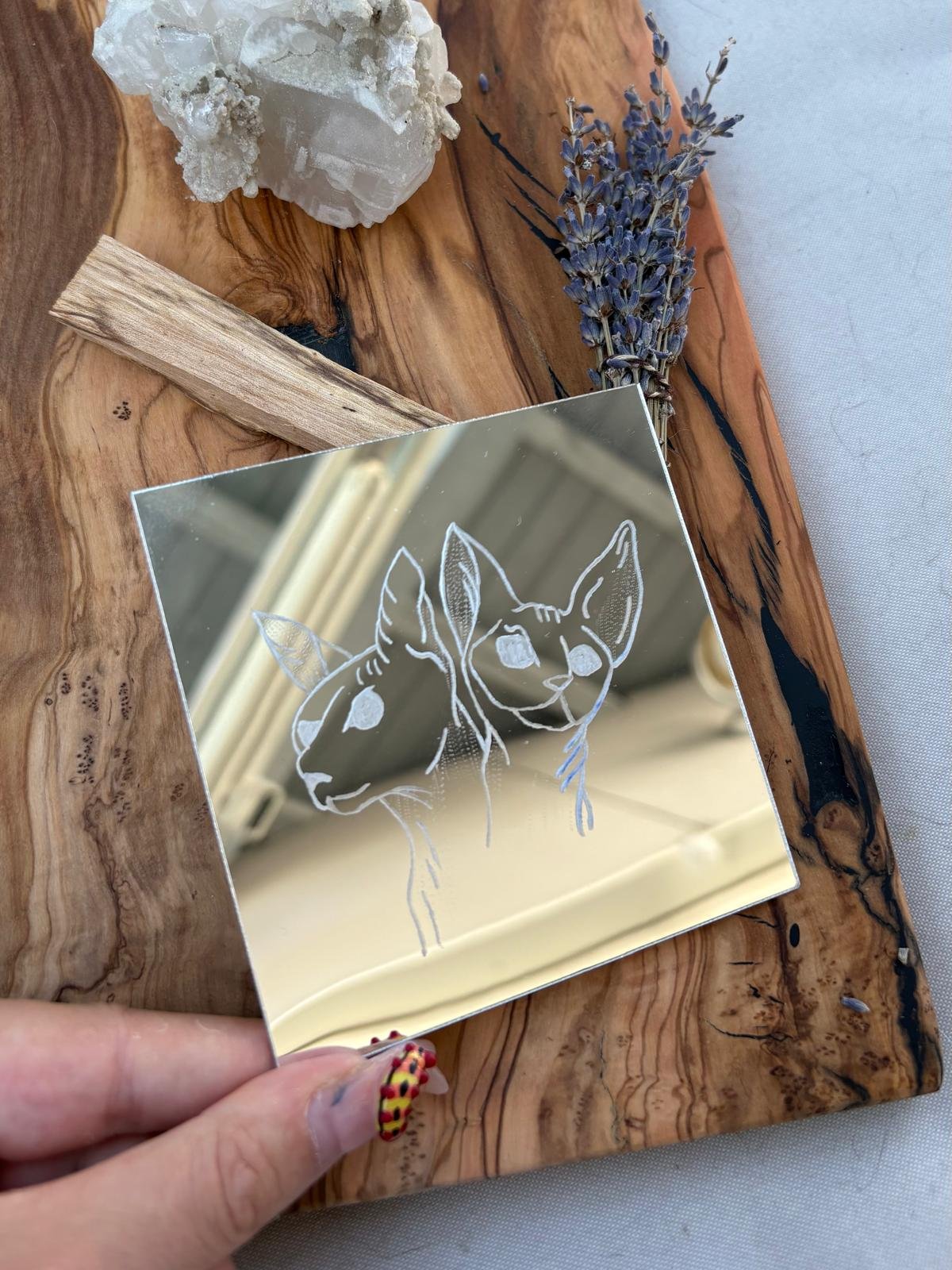 sphynx mirror