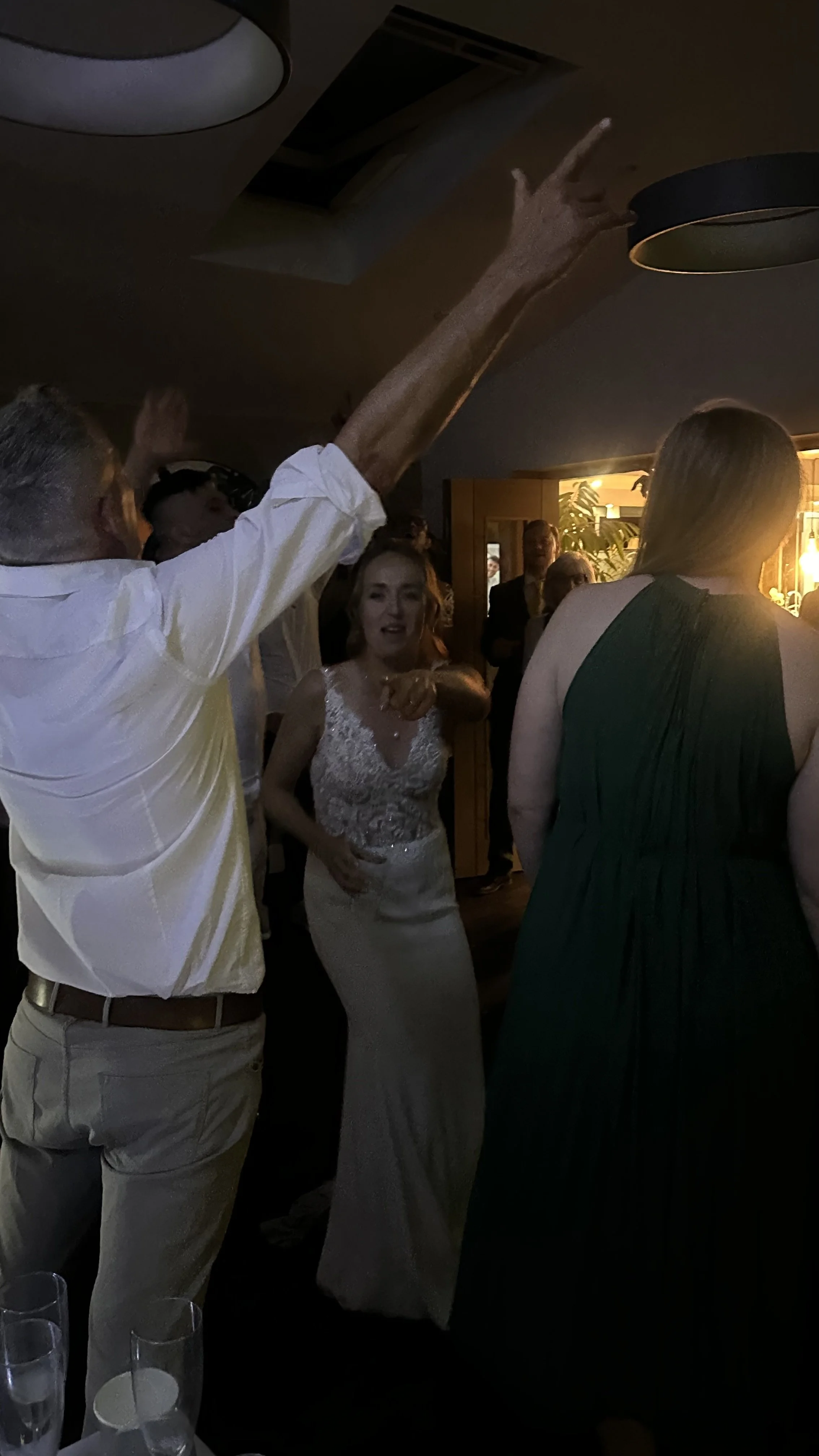 Wondering what a wedding DJ actually does on the day?