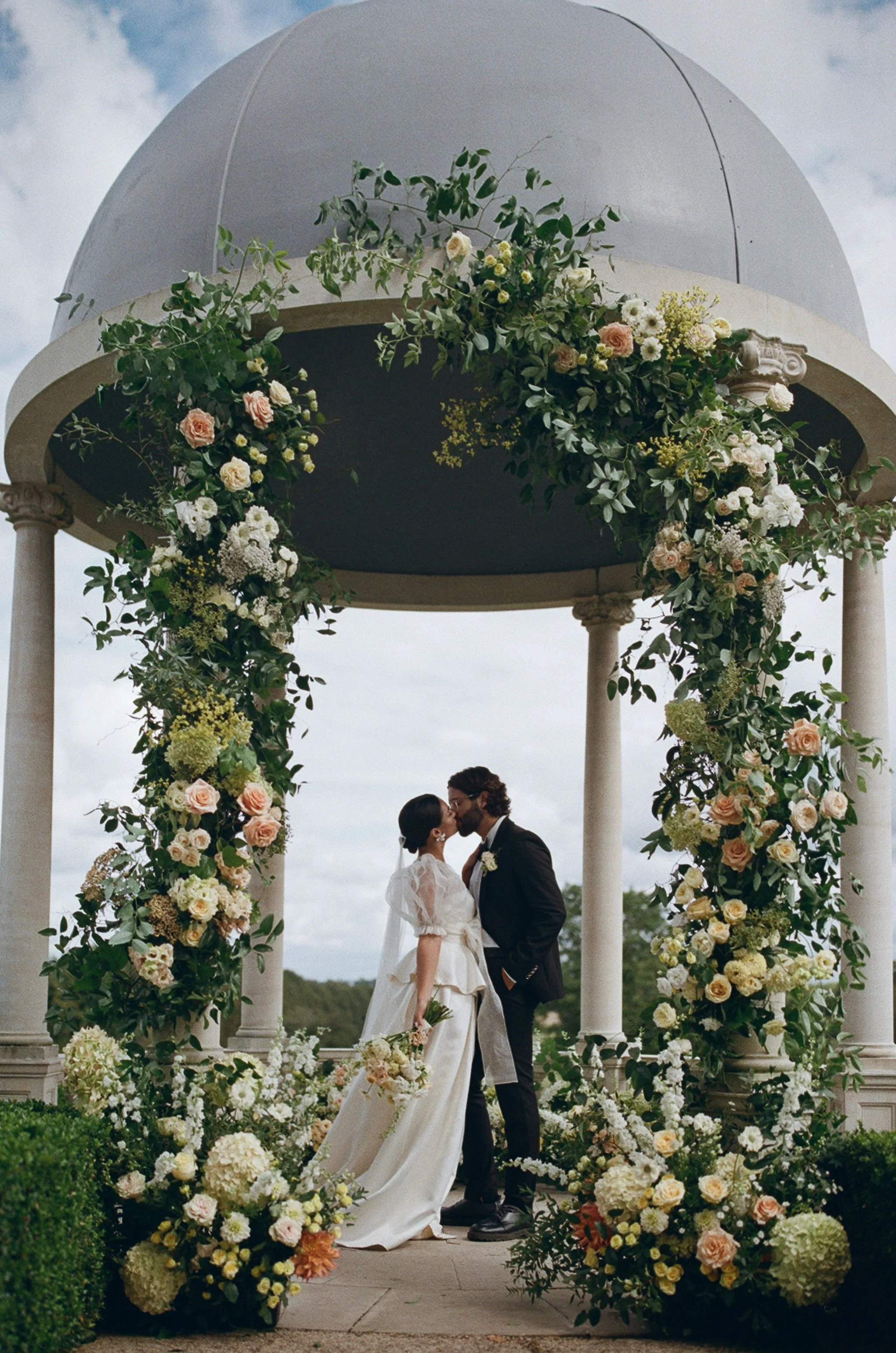 Soft peach Wedding Flowers - Surrey Wedding Florist - Froyle Park Wedding Flowers