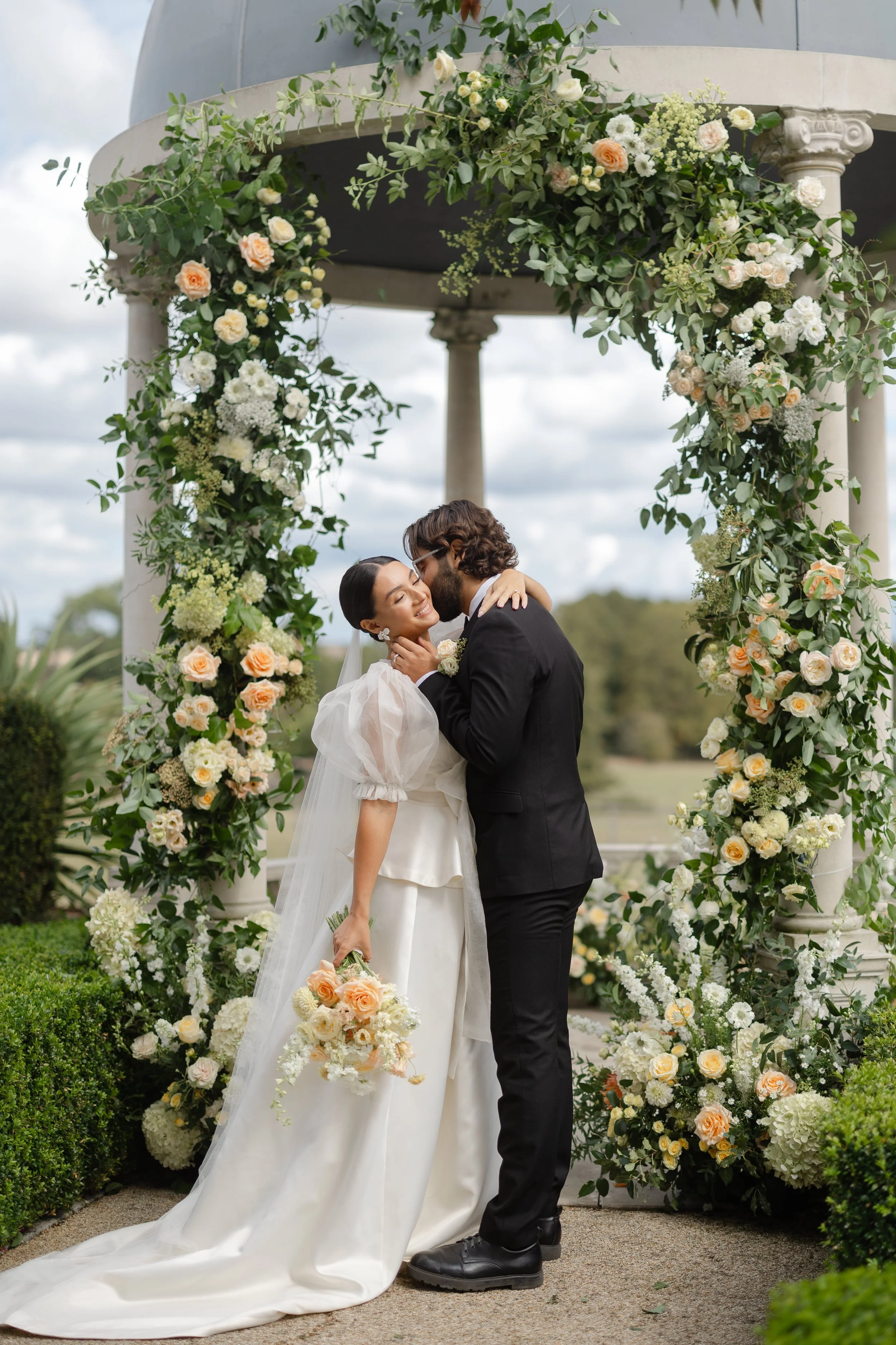 Soft peach Wedding Flowers - Surrey Wedding Florist - Froyle Park Wedding Flowers
