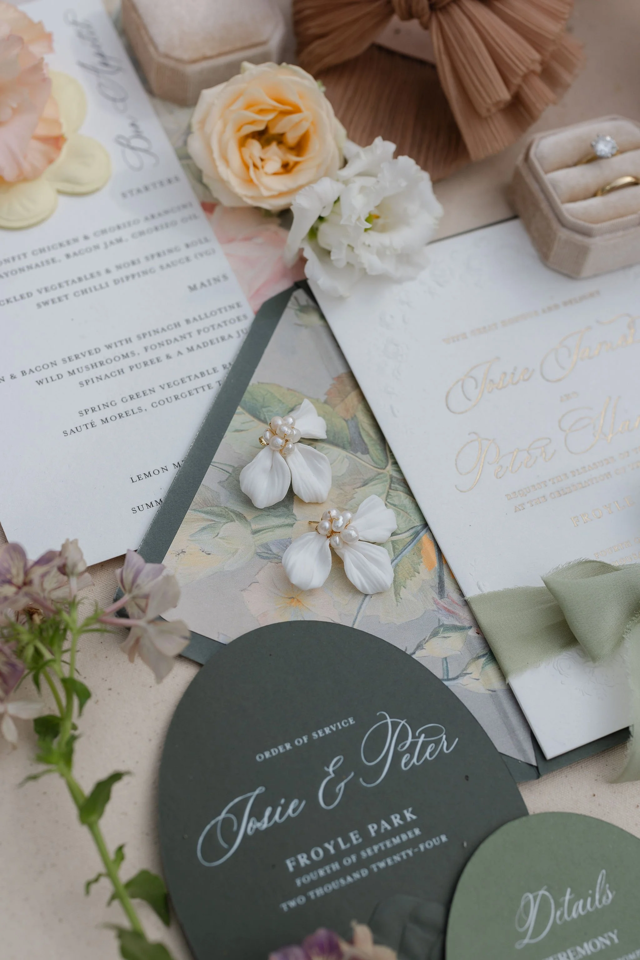 Soft peach Wedding Flowers - Surrey Wedding Florist - Froyle Park Wedding Flowers