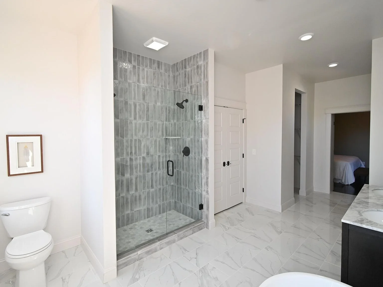 Primary bath 3.jpg