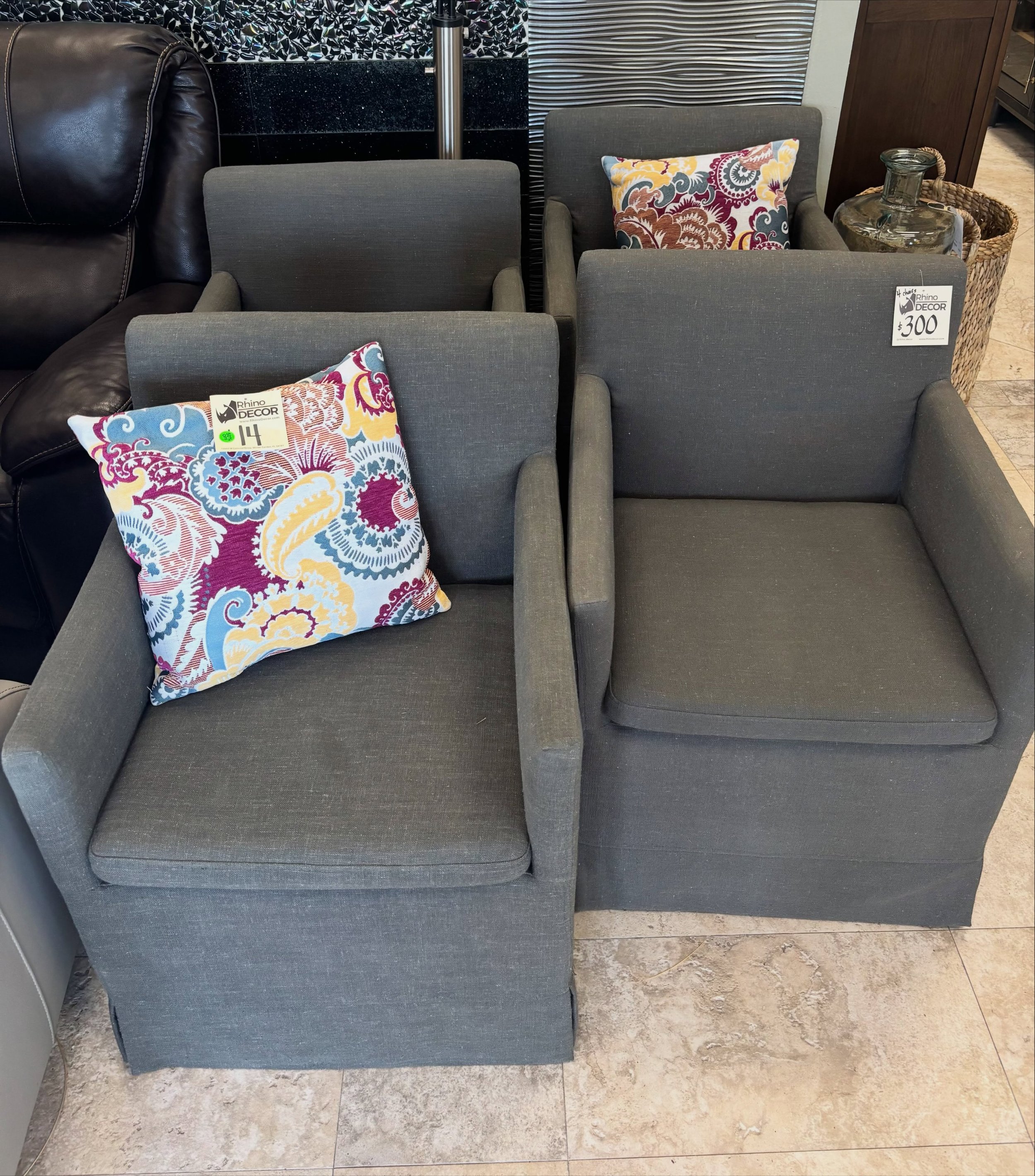 JUST ARRIVED &mdash; quality resale at a great value.

Navy Blue Caster Chairs
✅ Like New
📏 12&rdquo; X 24&rdquo; X 32&rdquo;H
 💲300, Set of 4

Available now at Rhino Decor
📍 13393 W Colonial Dr, Winter Garden, FL 34787
🕙 Tue&ndash;Thu 10&ndash;5