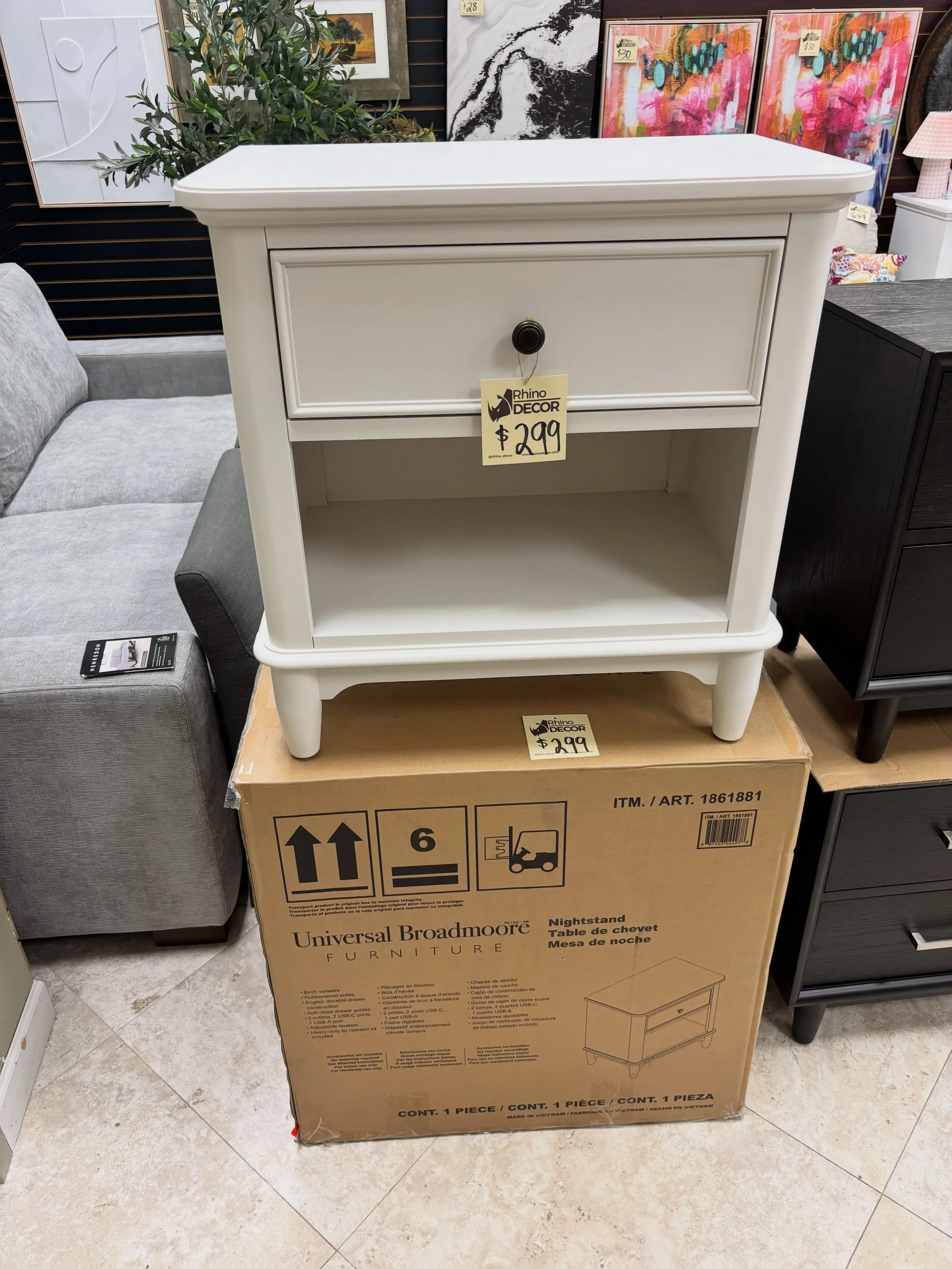 JUST ARRIVED &mdash; classic style, smart savings.

Off White Single Drawer Nightstands (2)
✅ New Condition
📏 26&rdquo; x 17&rdquo; x 27&rdquo;H
💲 $598 for both

Available now at Rhino Decor
📍 13393 W Colonial Dr, Winter Garden, FL 34787
🕙 Tue&nd