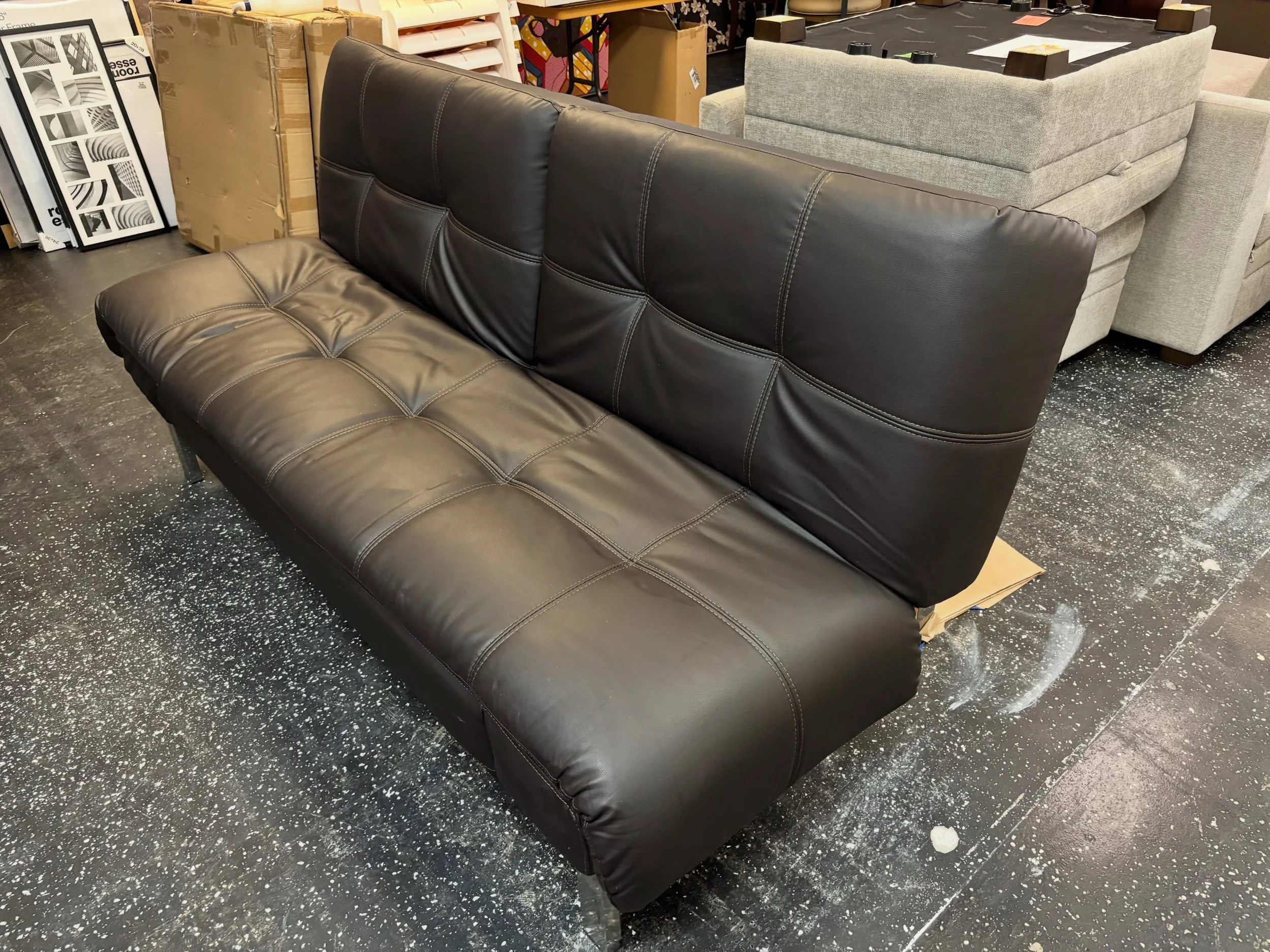 JUST ARRIVED &mdash; a versatile piece with lasting appeal.

Brown Verona Relax-a-Lounger Sofa
✅ Good Condition
📏 79&rdquo; x 38.5&rdquo; x 38&rdquo;H
 💲 300

Available now at Rhino Decor
📍 13393 W Colonial Dr, Winter Garden, FL 34787
🕙 Tue&ndash