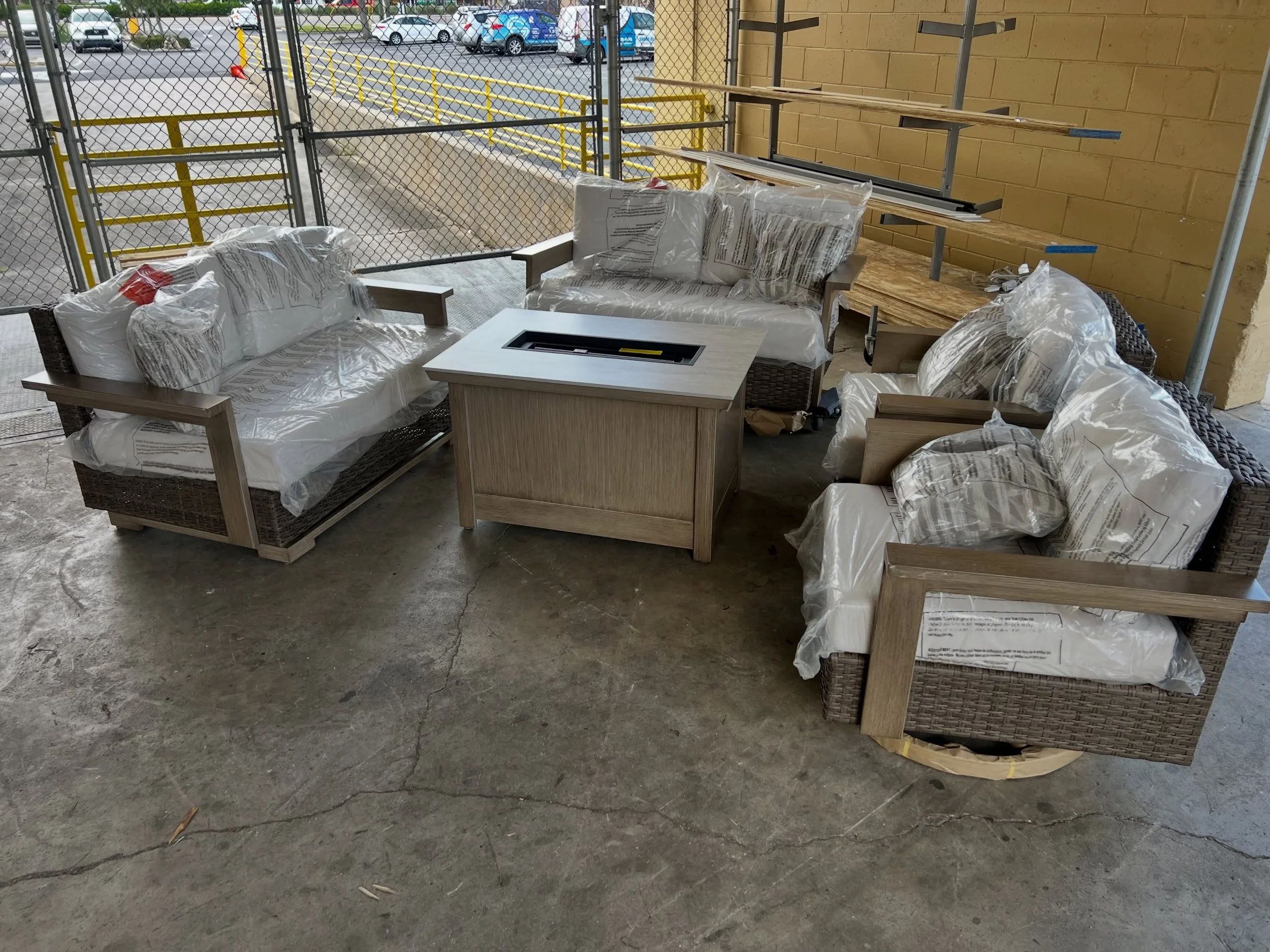 JUST ARRIVED &mdash; another great find at Rhino Decor.

Juniper 5pc Woven Wicker Fire Pit Patio Set
✅ Like New Condition, (one chair bent back)
📏 Glider Loveseats: 57&rdquo; x 33&rdquo; x 32&rdquo;H, Swivel Glider Chairs: 32.5&rdquo; x 32.5&rdquo; 